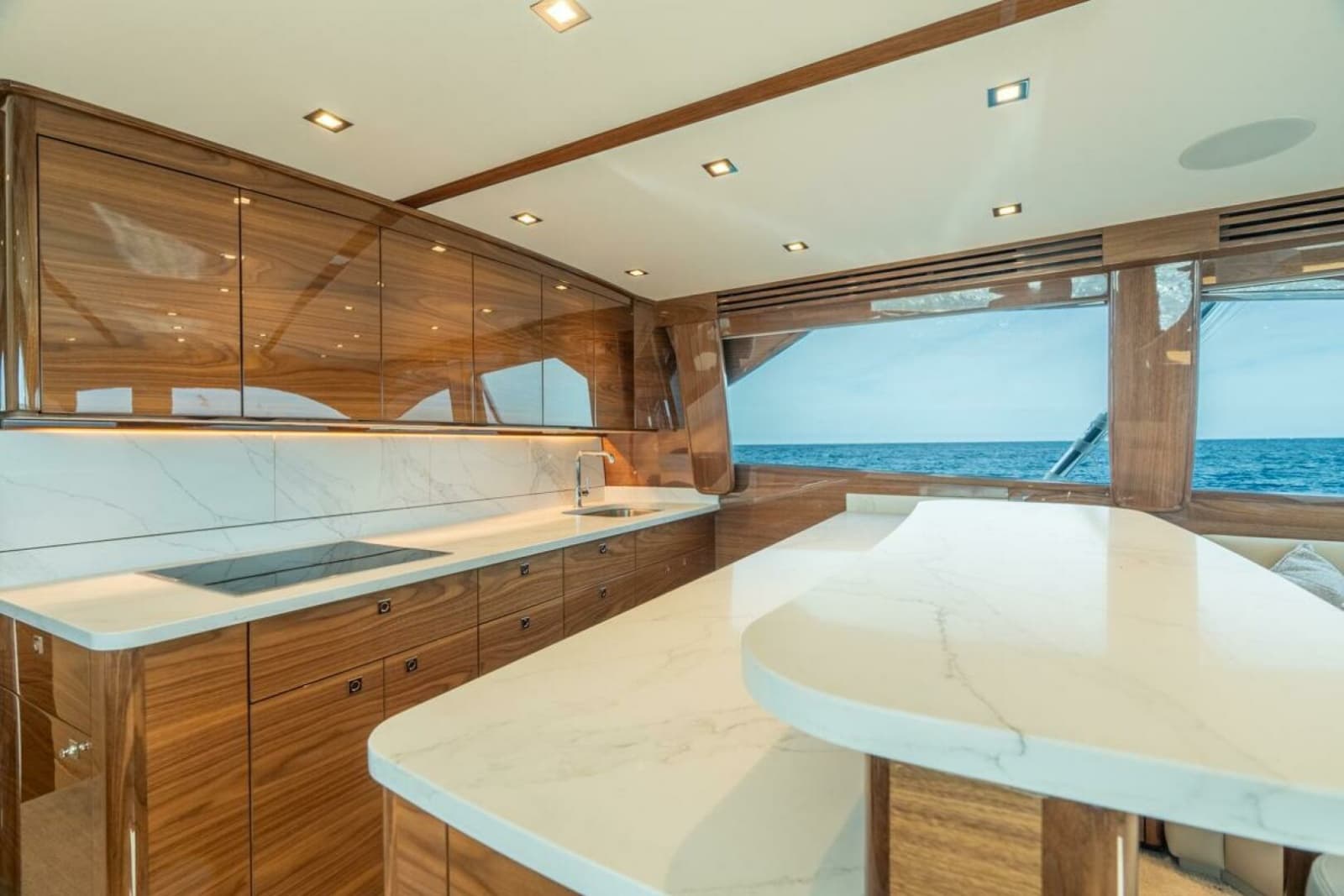 Viking 64 - Galley
