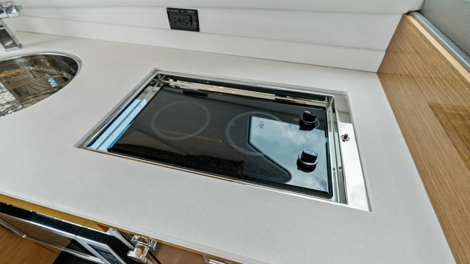 2019 Cruisers Yachts 42 Cantius 'Truly Ineffable'