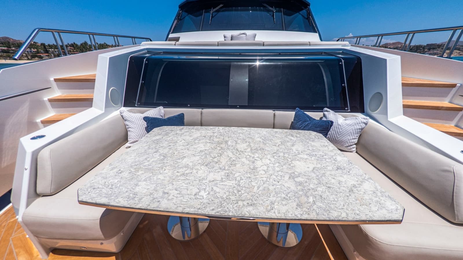 2024 Ocean Alexander 28E "LONE STAR"