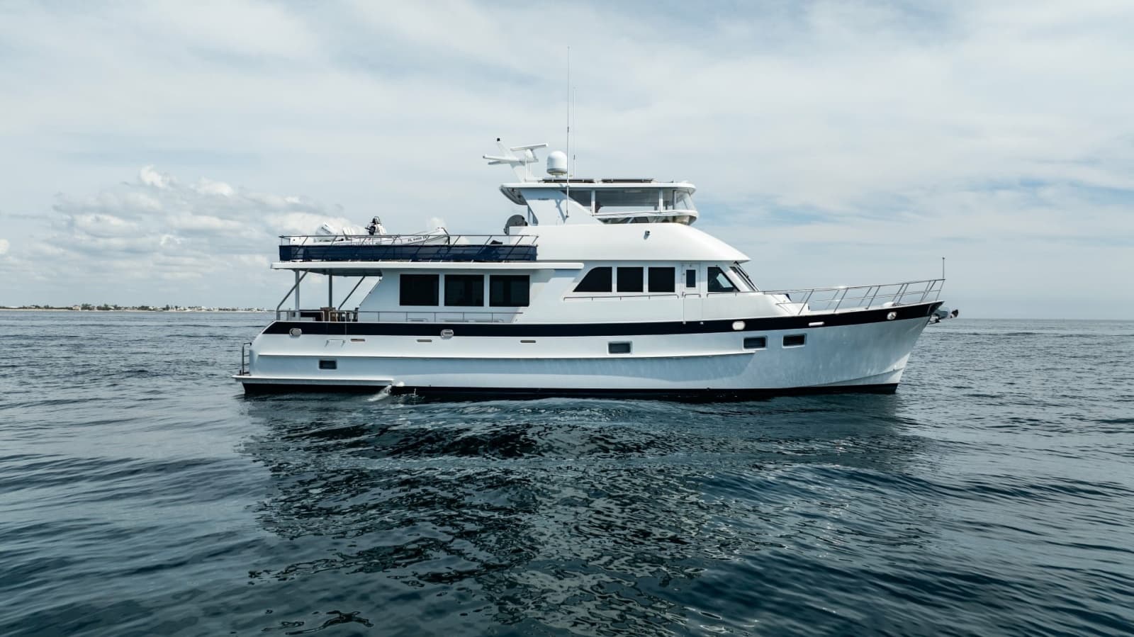 Alaskan 70 OHANA - Exterior