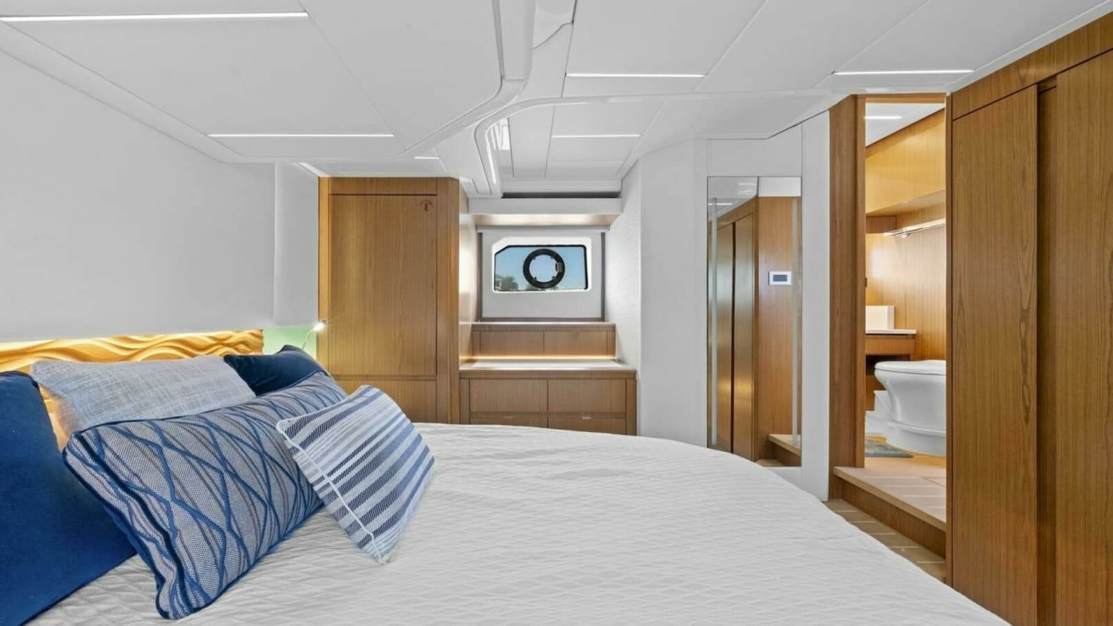 2023 Tiara Yachts EX 60
