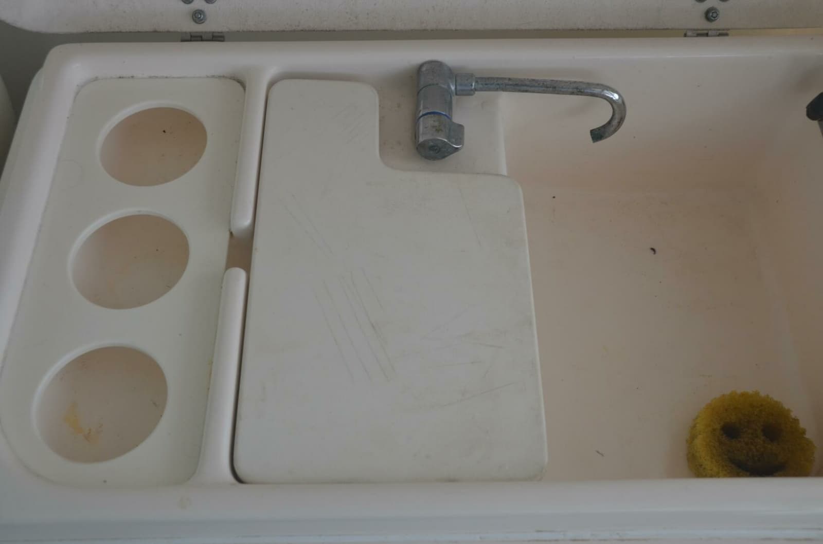 Helm Deck Sink