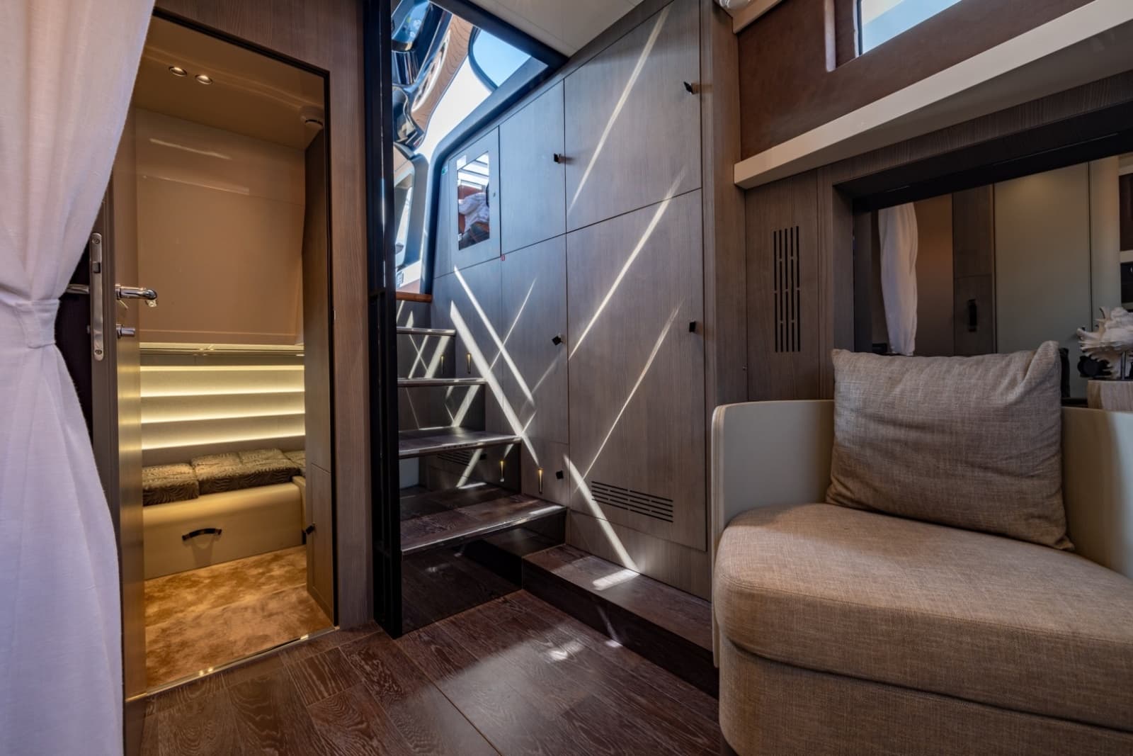 2022 Cranchi A46 Luxury Tender