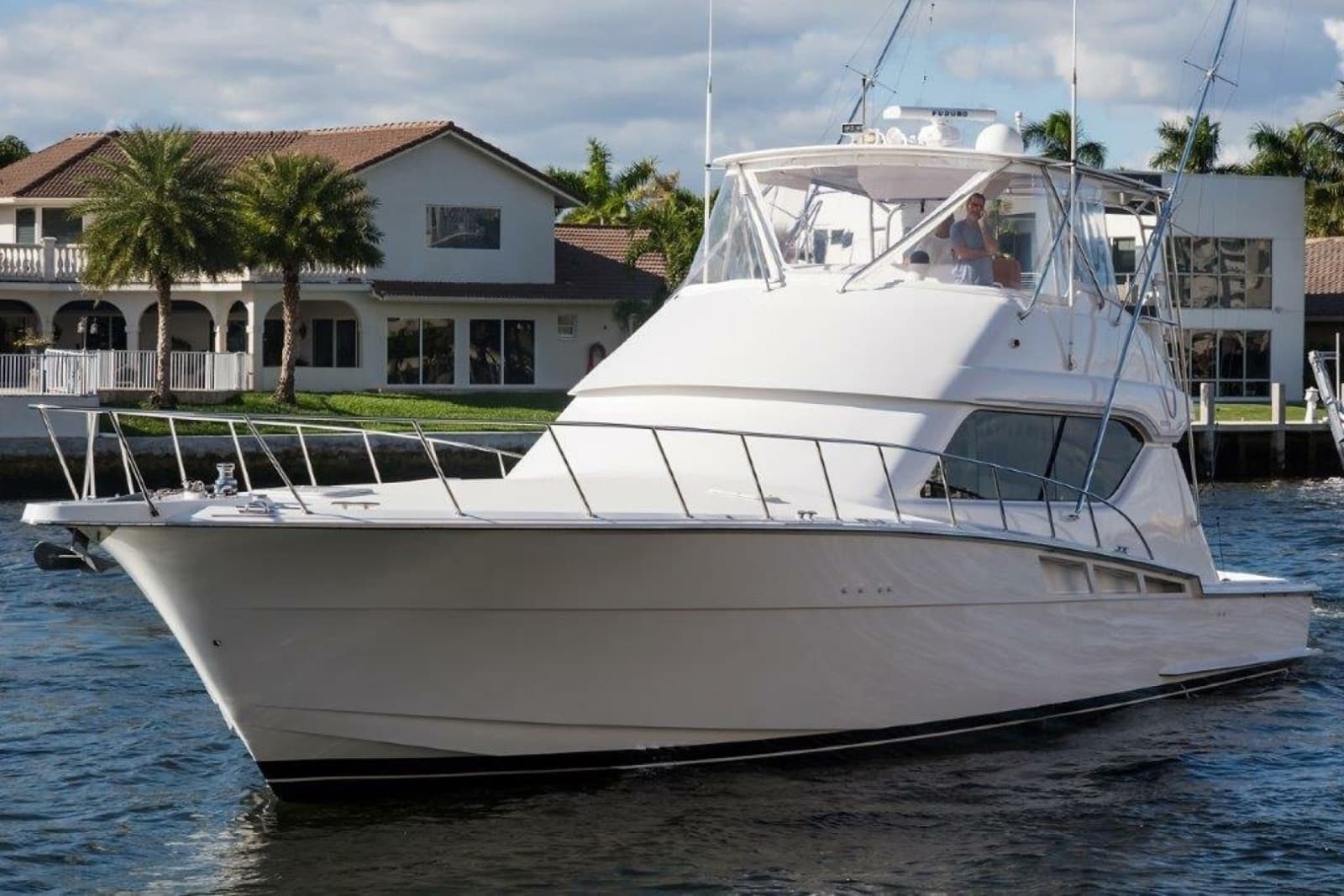 Hatteras 60 SALT RUSH - Exterior