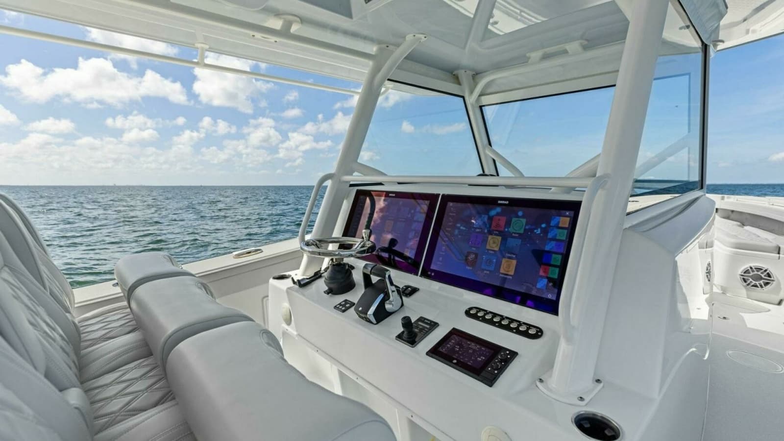 2024 42 Yellowfin