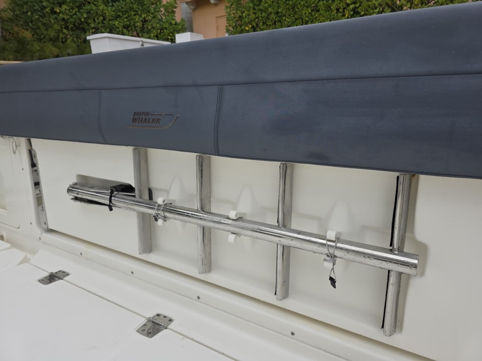 2021 Boston Whaler 420 Outrage BFT-Profile