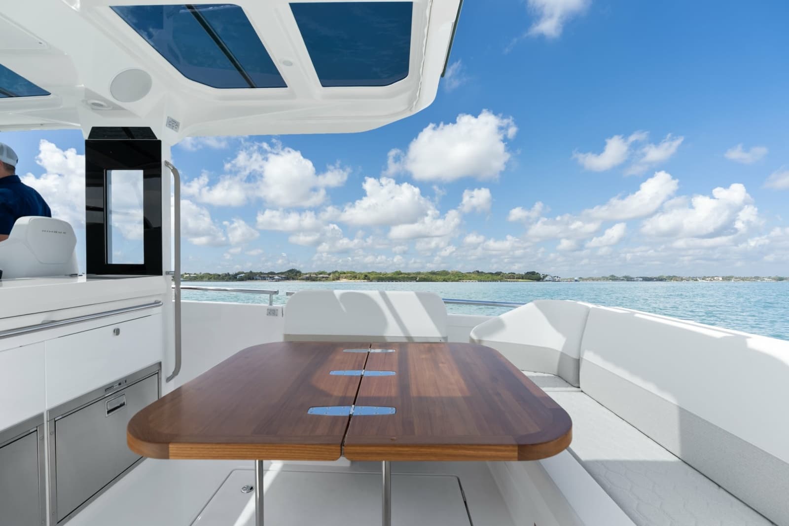 2027 Nimbus Sport Tender 42