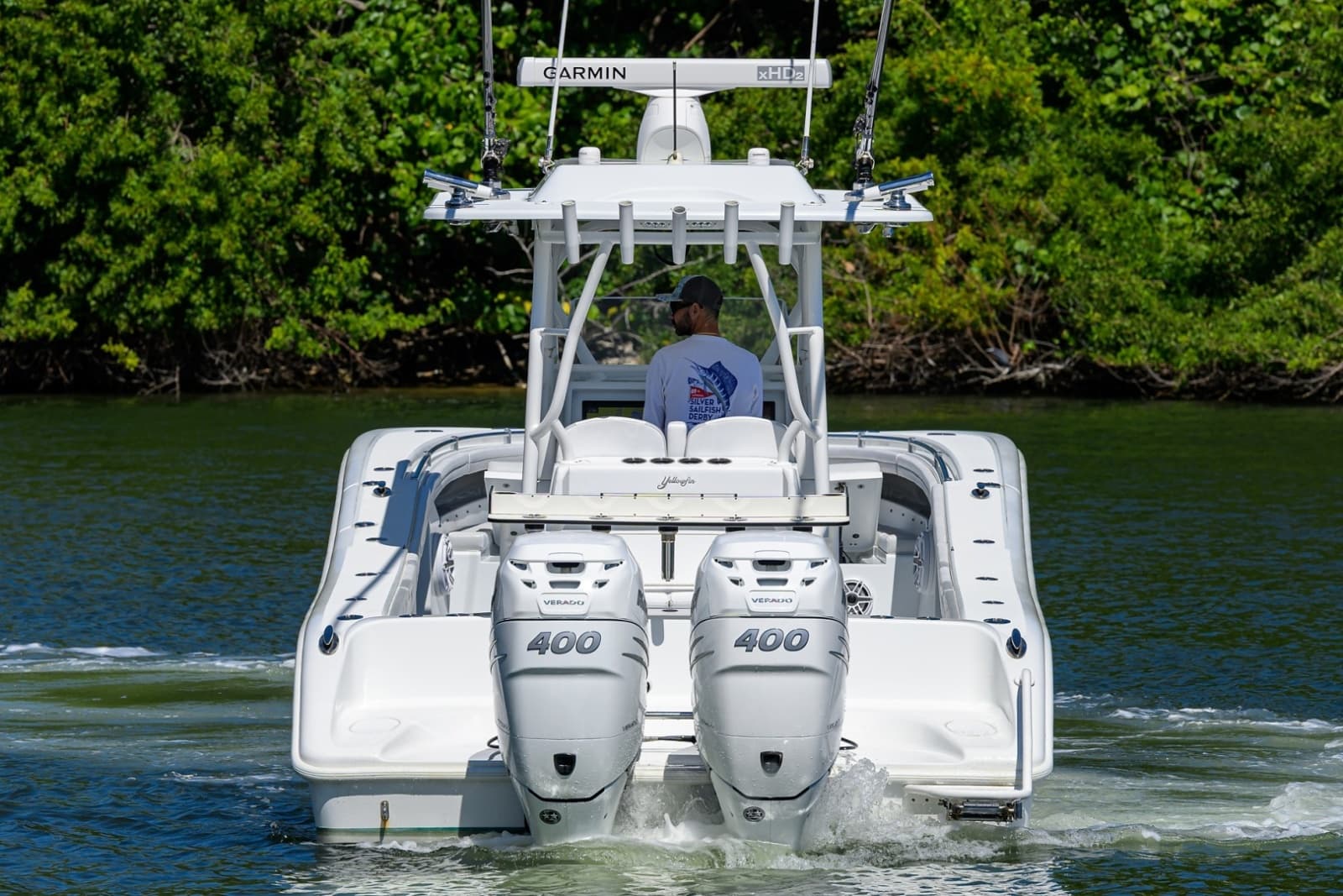 Yellowfin 34 - Exterior Profile