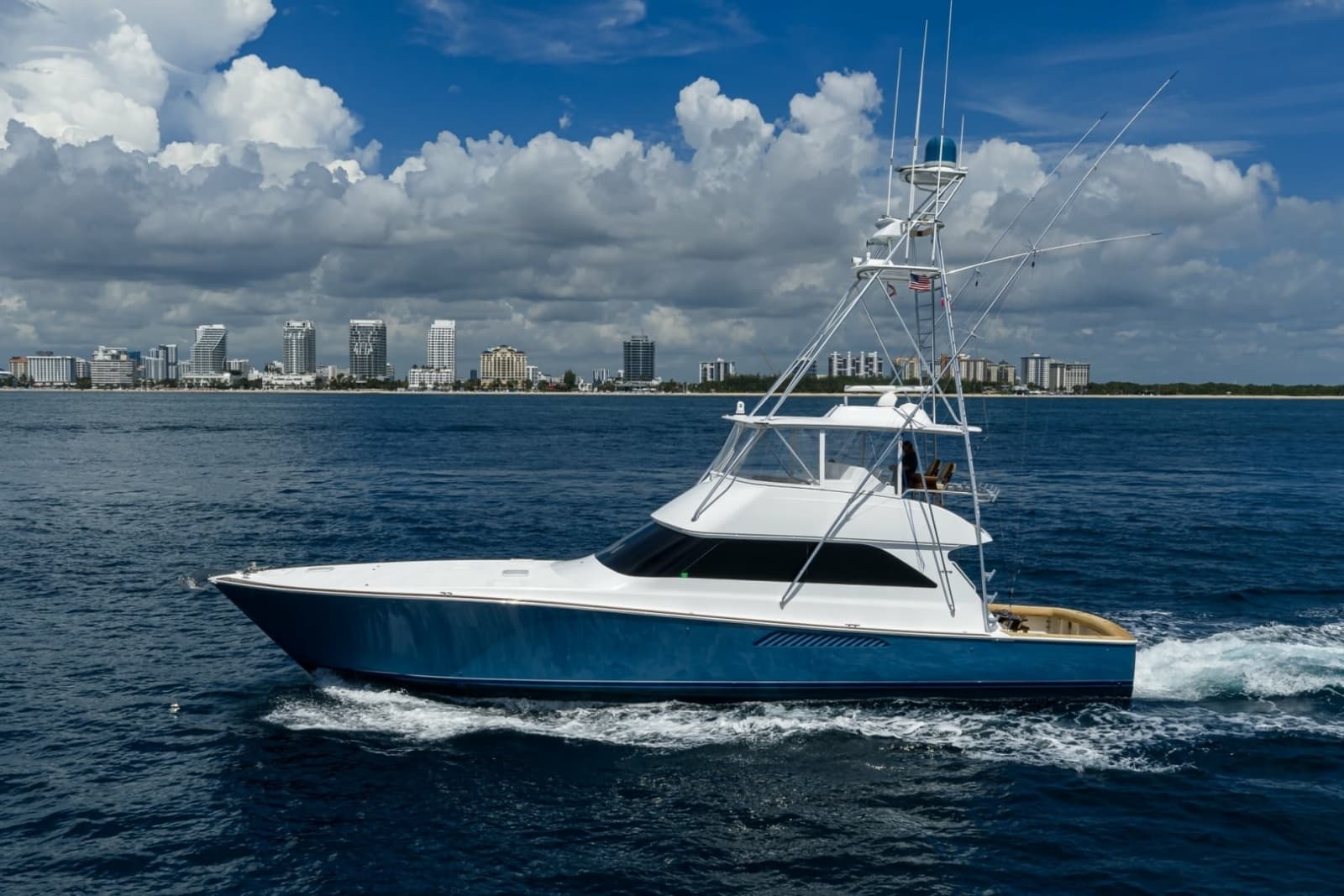 2002 Viking 61 Convertible