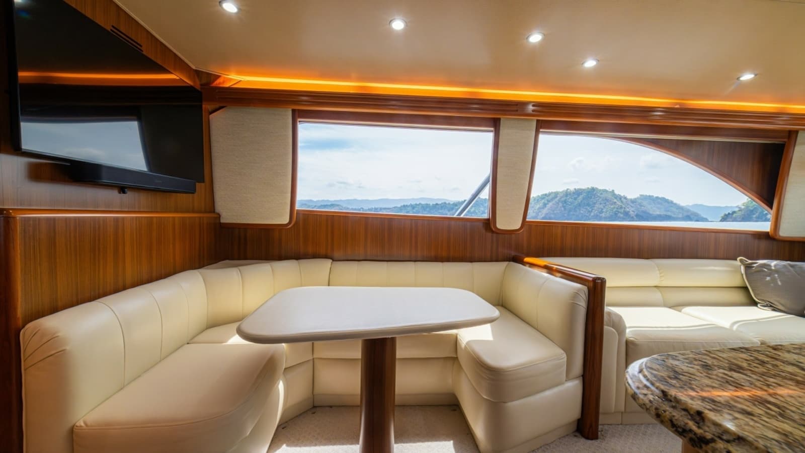 60 Viking Convertible 2012 "Contango"