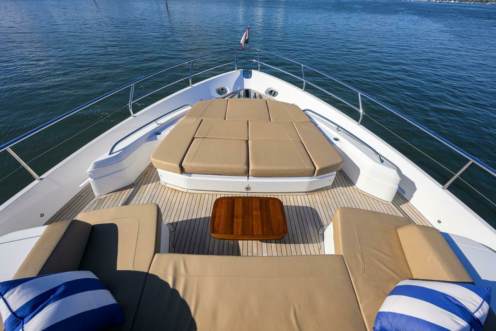 Princess Y78 - Janie II - Bow