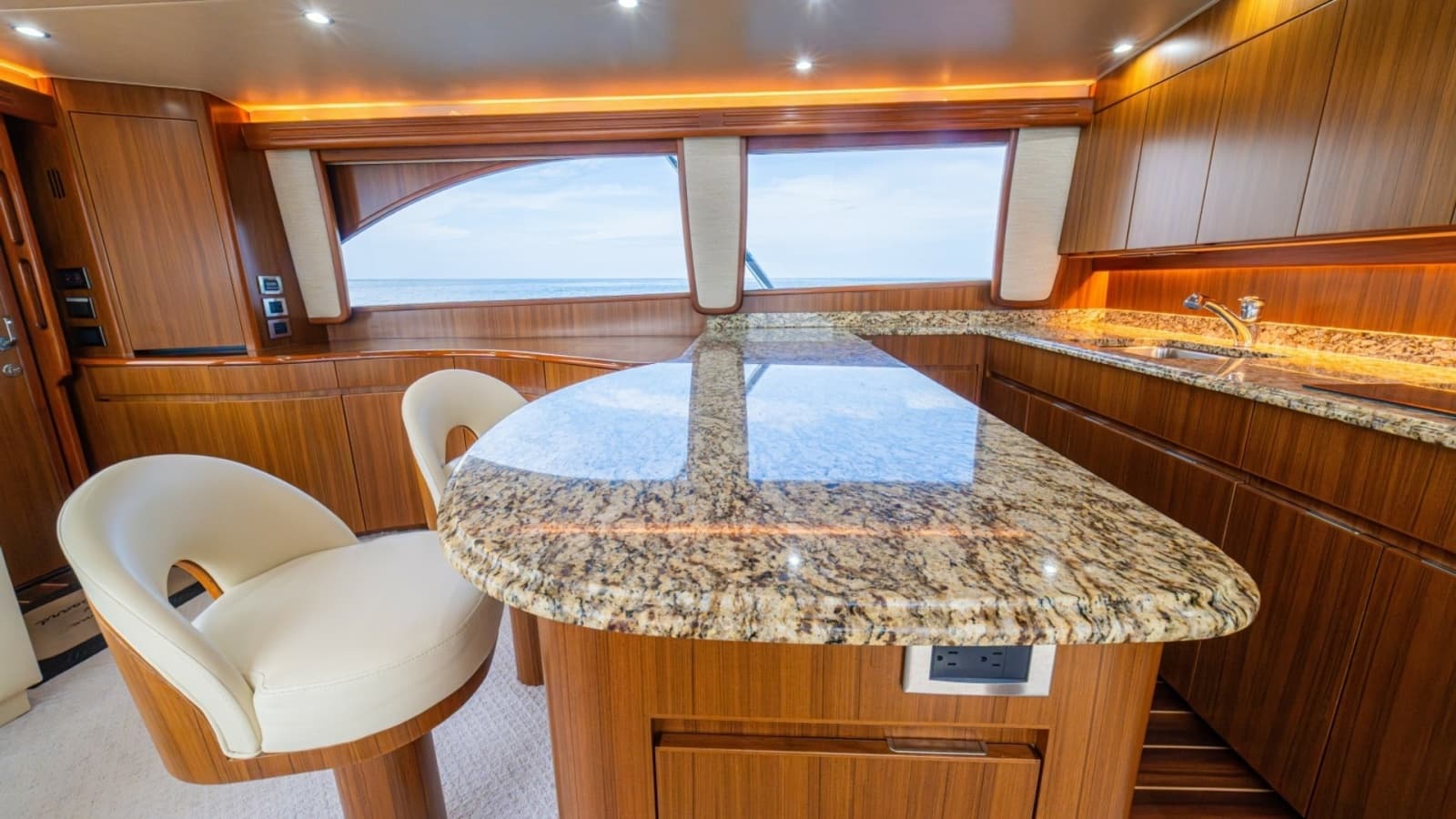 60 Viking Convertible 2012 "Contango"