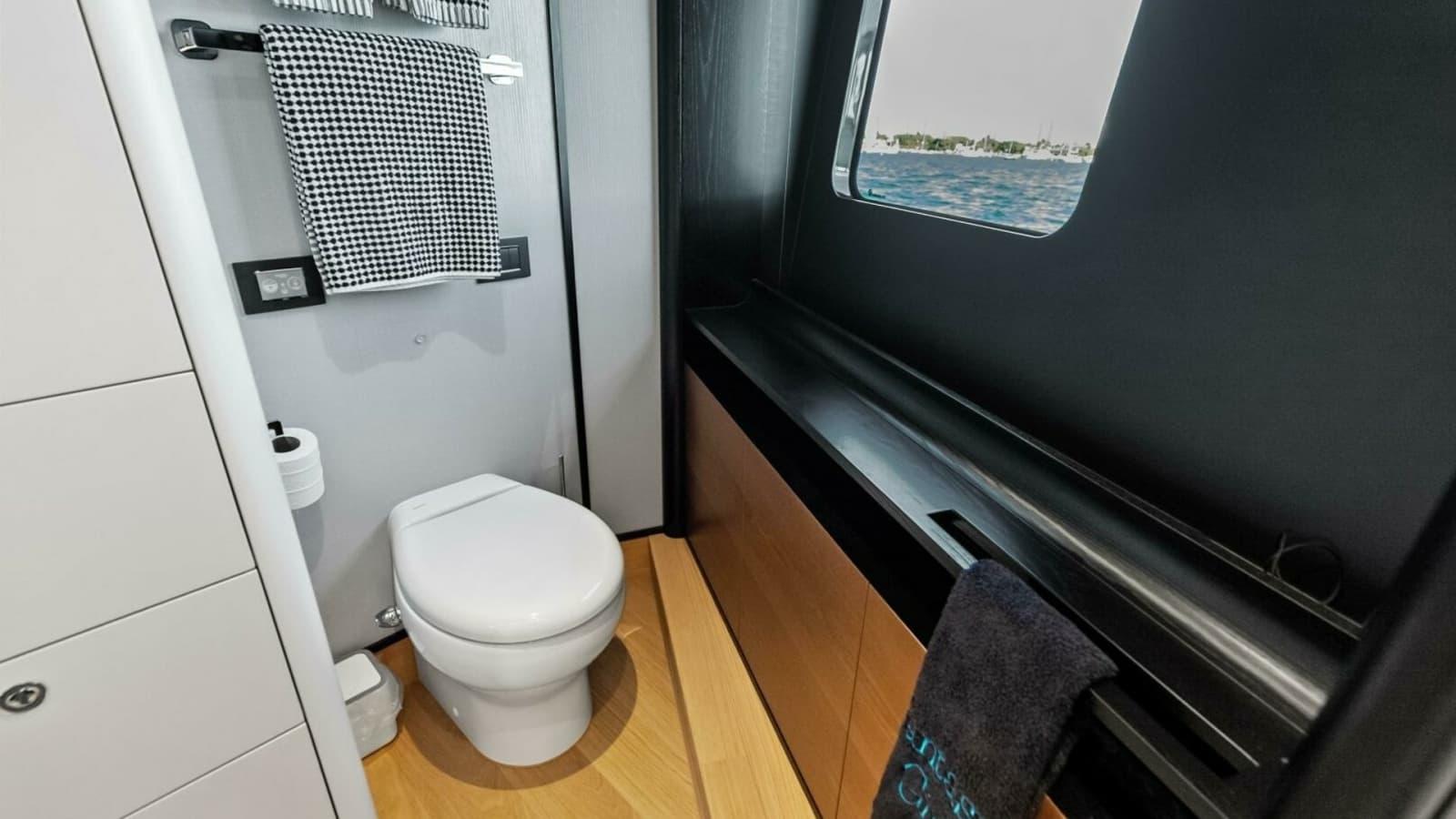 2025 Absolute 75 Navetta