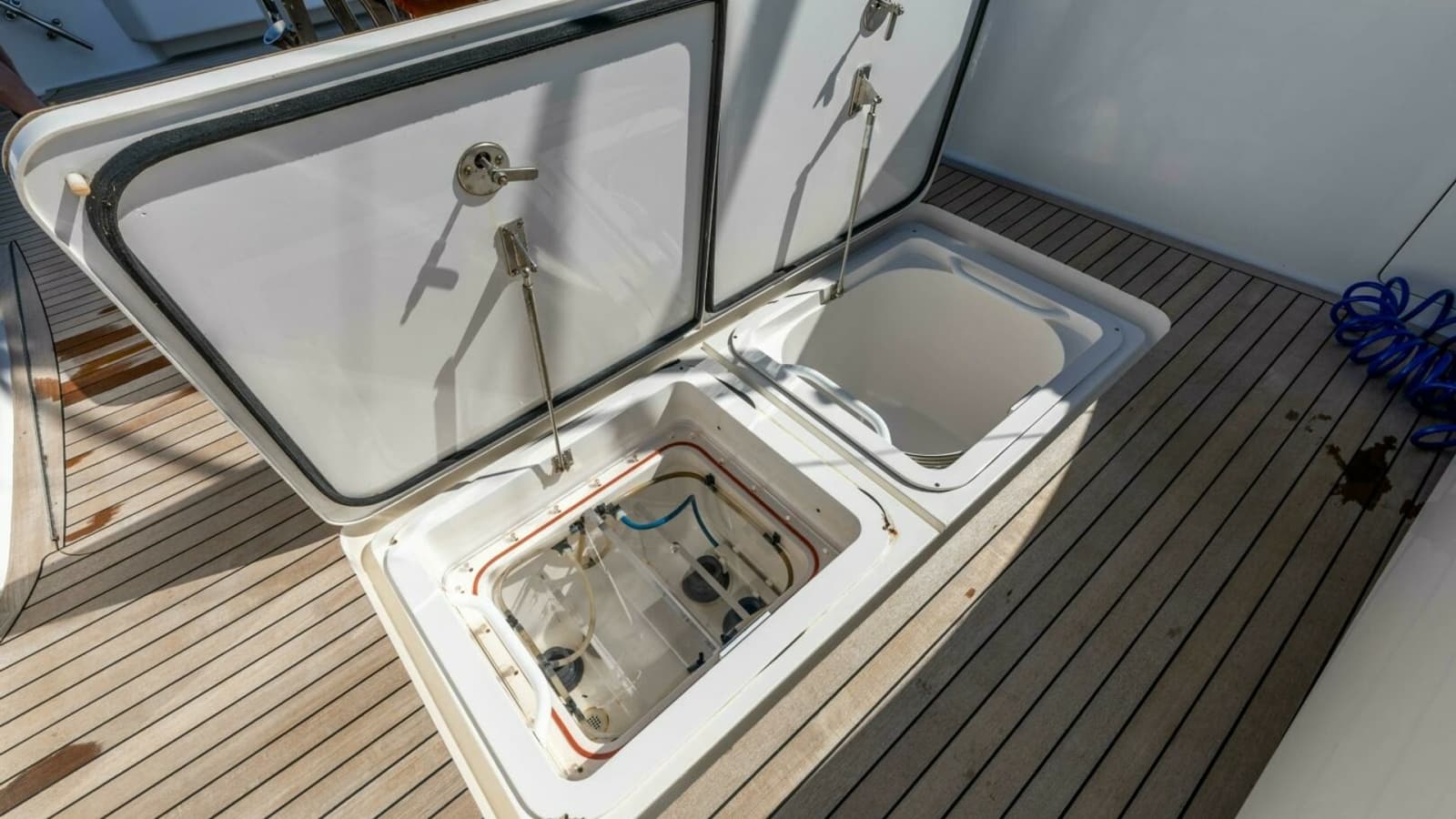 2013 Viking 76 Convertible- REEL FIRE- Cockpit Storage