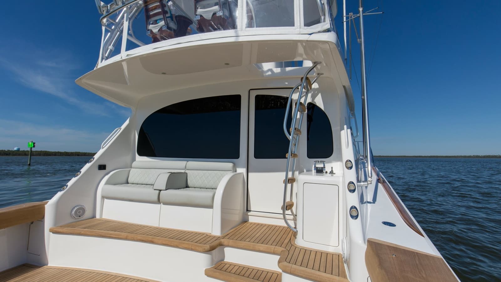 Aft Deck with Seating and Ladder