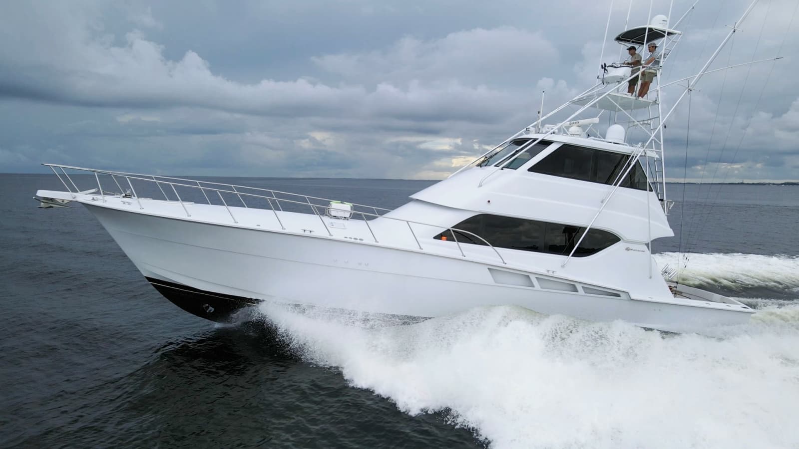 1999 Hatteras 60 Enclosed Bridge Better Days Exteriors (12)