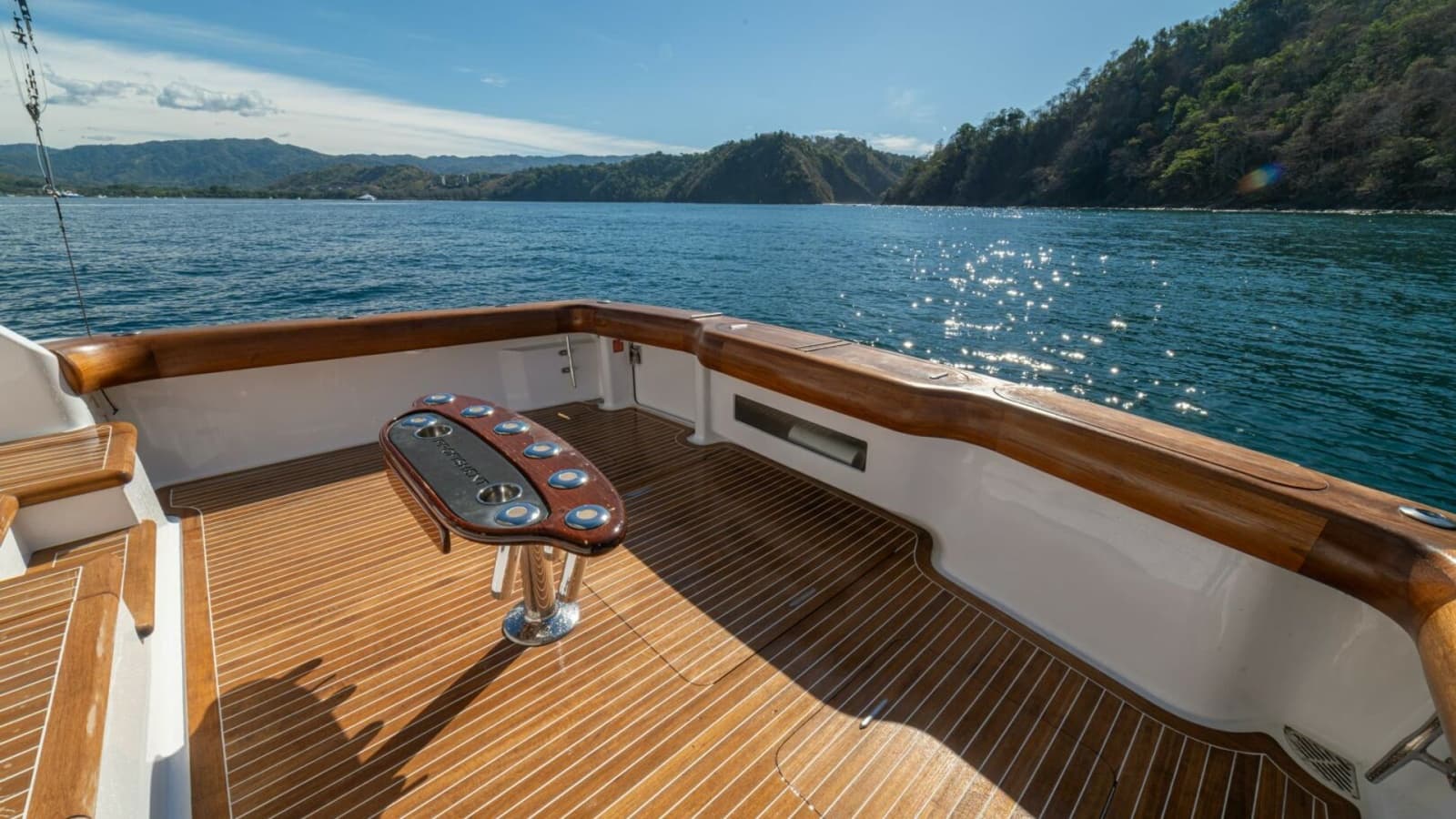 2006 Viking 56 "Scandaloso" - Cockpit