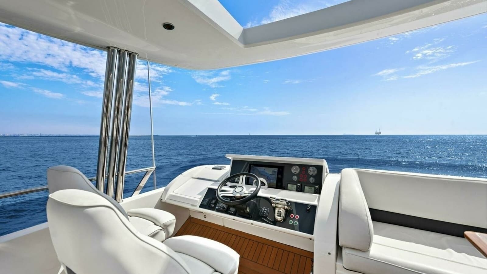 2015 Princess 72 Motor Yacht "LA-Z-BUOY" Flybridge Helm Station