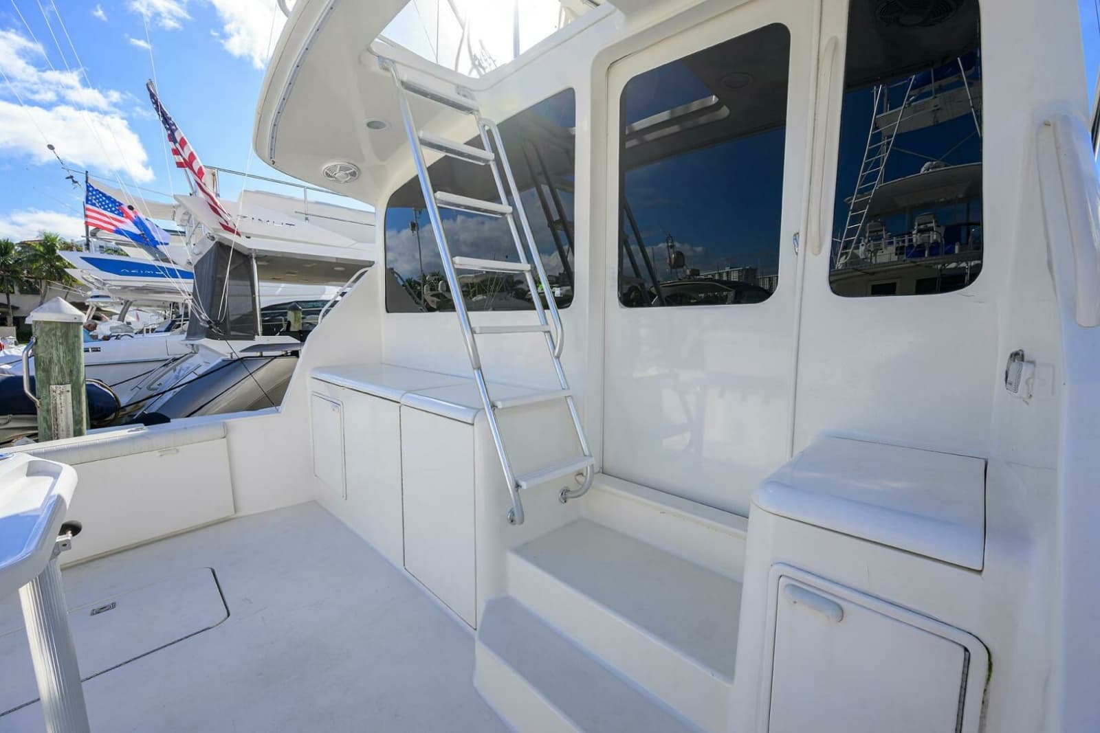 2001 Ocean Yachts 56 Super Sport