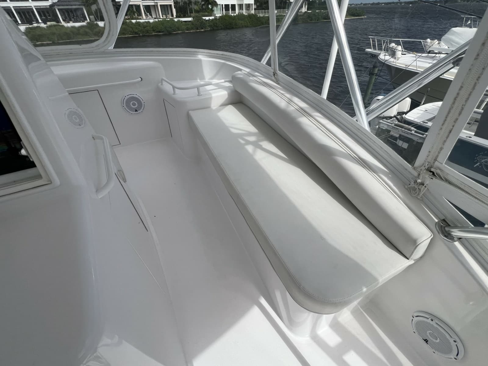 2013 Hatteras GT 54