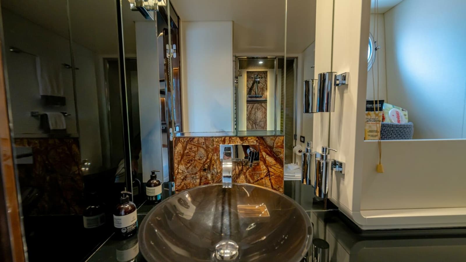2017 Azimut 77 "Carpe Diem"