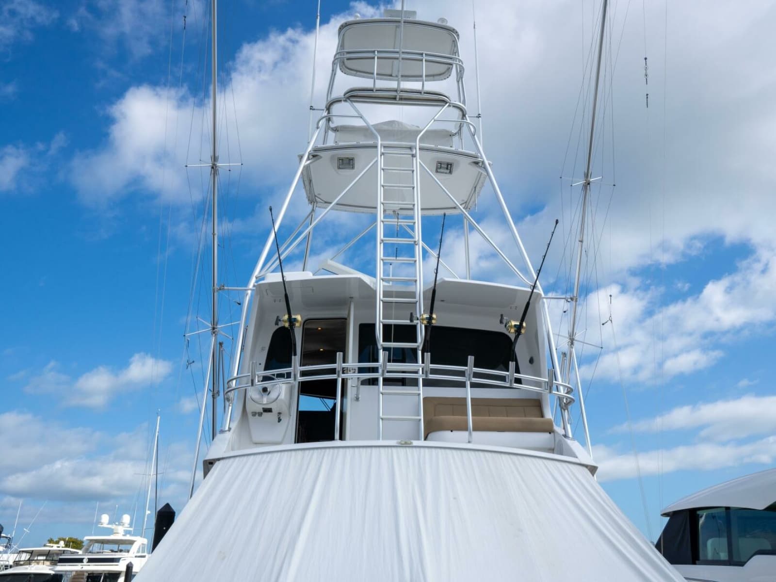 Viking 74 STREAM RUNNER- Flybrdige