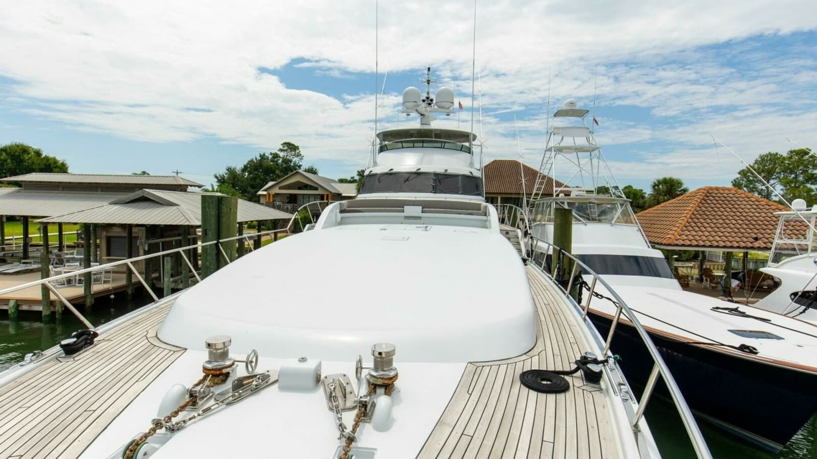1989 116' Feadship - Boss - Bow