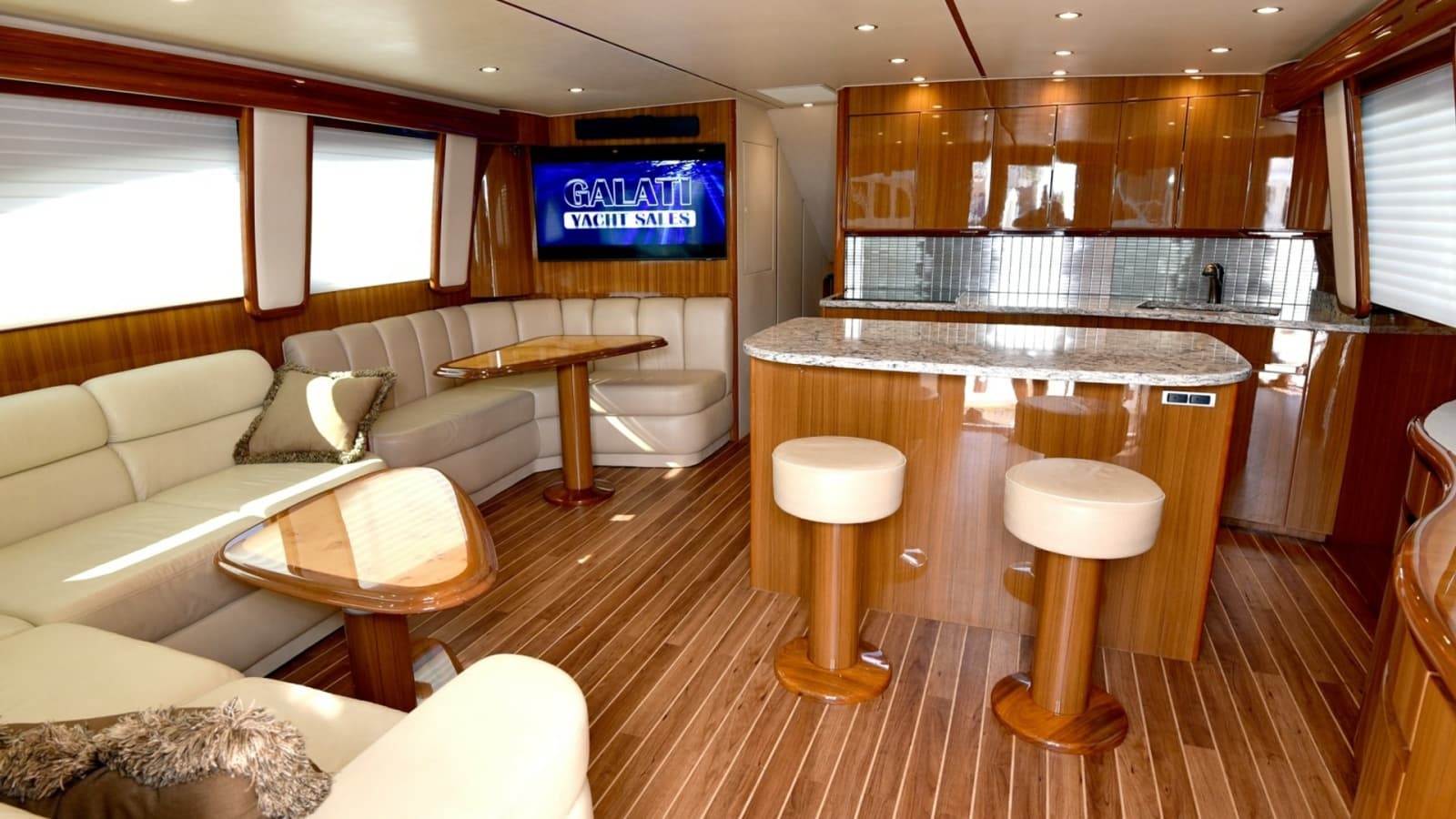 2016 Viking 55 Convertible TAG Team