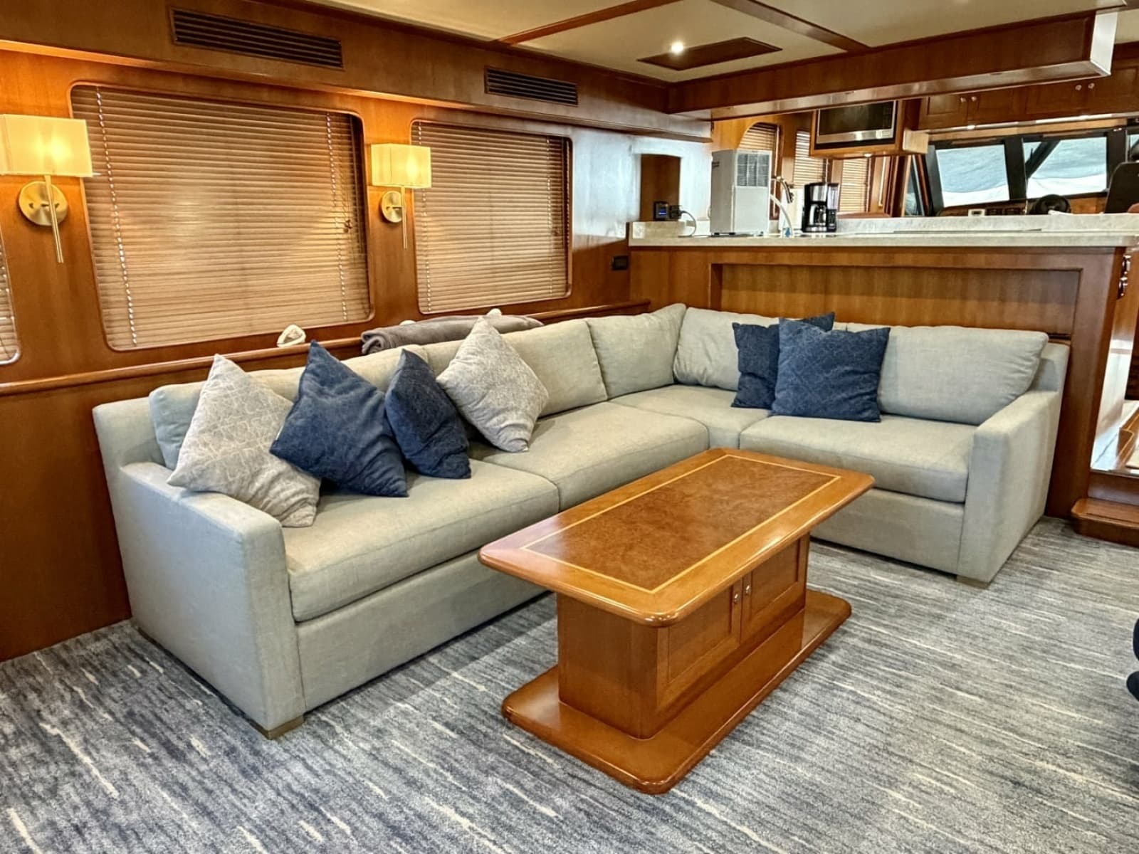 Alaskan 70 OHANA - Salon