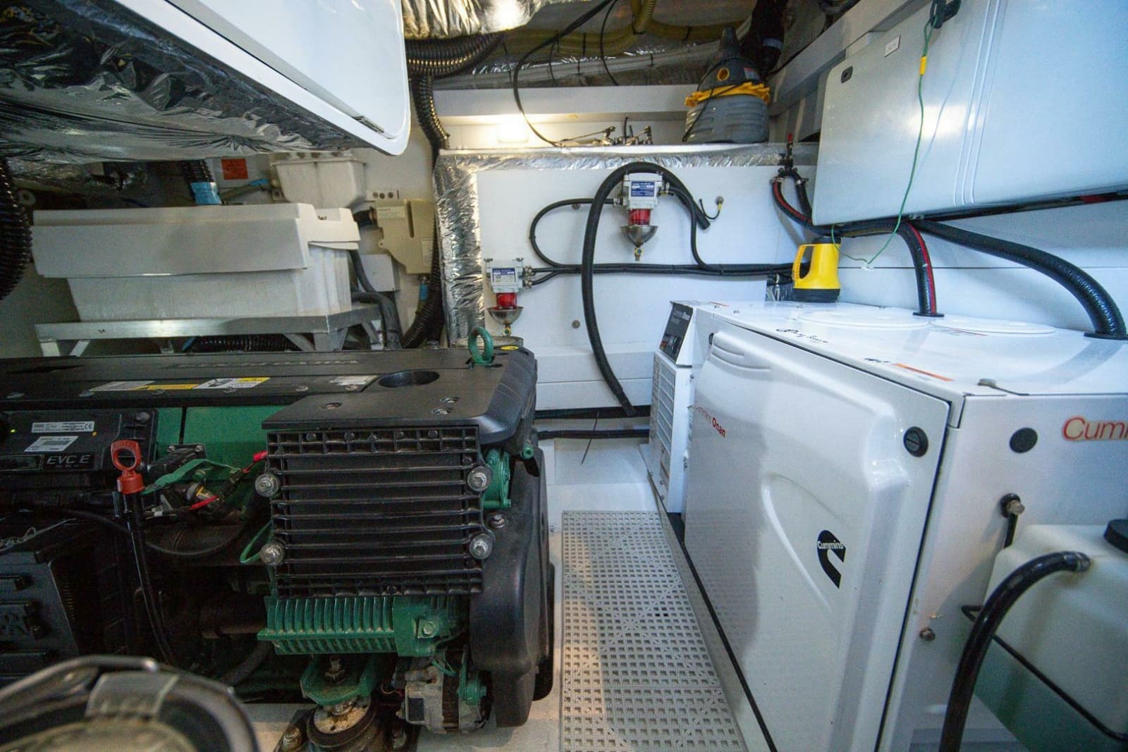 2016 Princess V48
