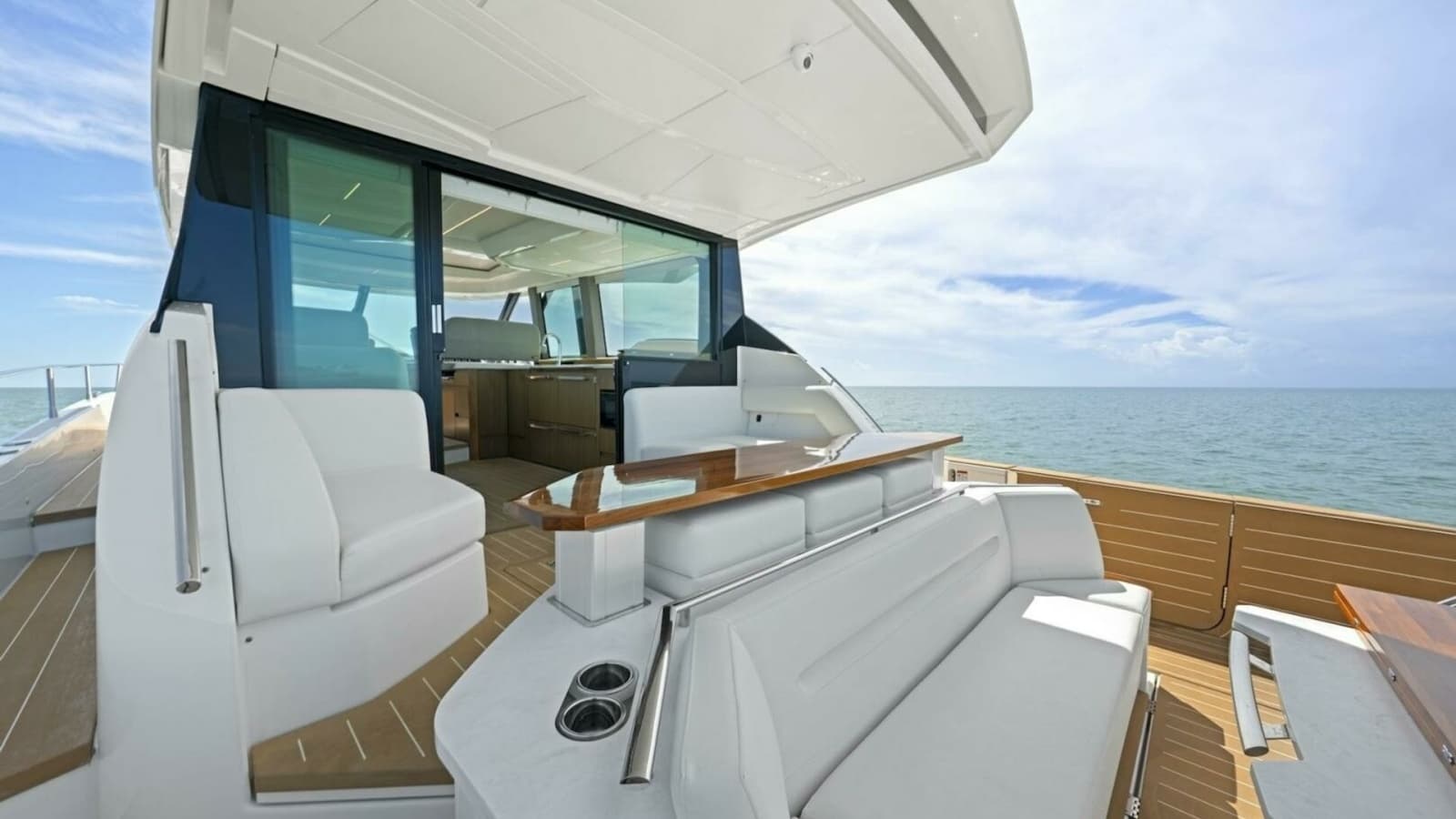 2023 Tiara Yachts EX 60