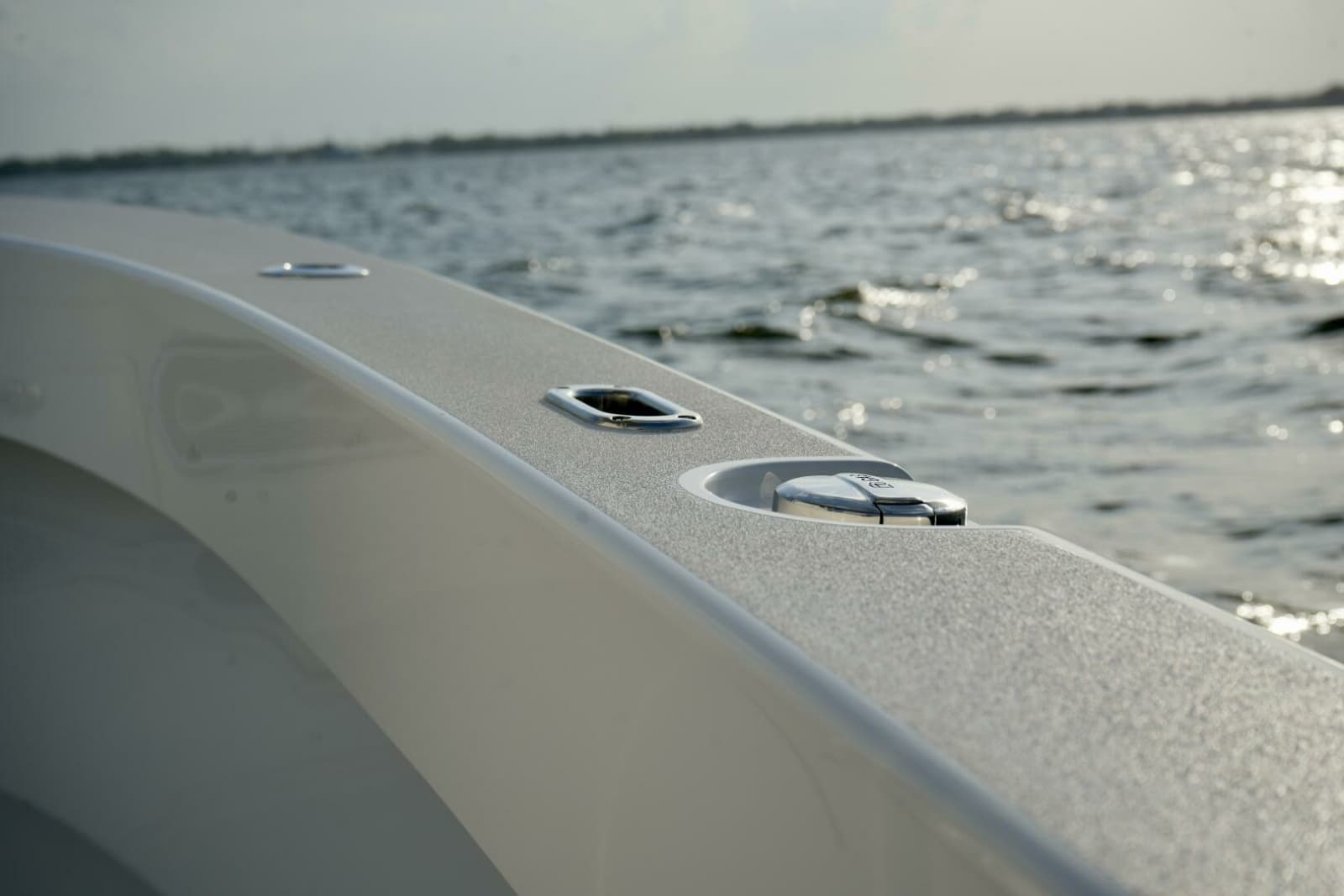 Reef Runner 23 - Deck Equipment
