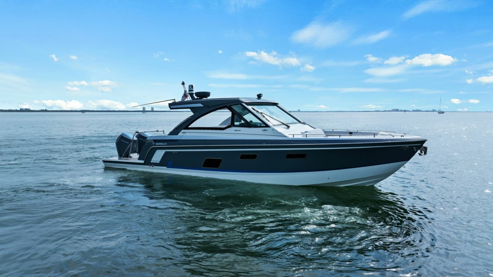Formula 38 - Bada Beng - Exterior Profile