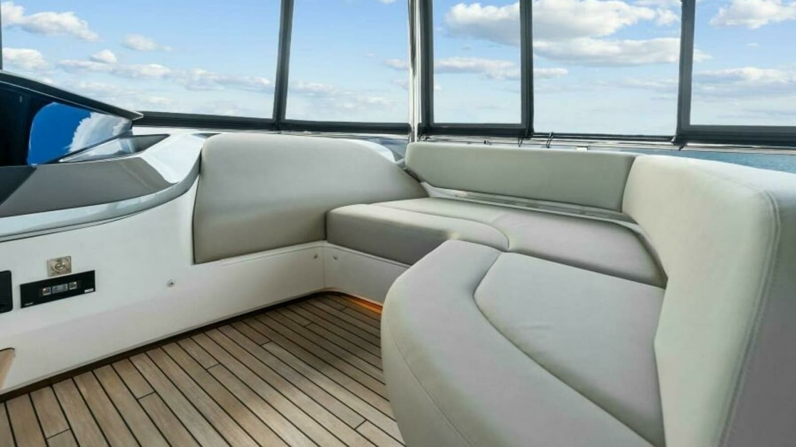 2024 Princess Y72 Motor Yacht