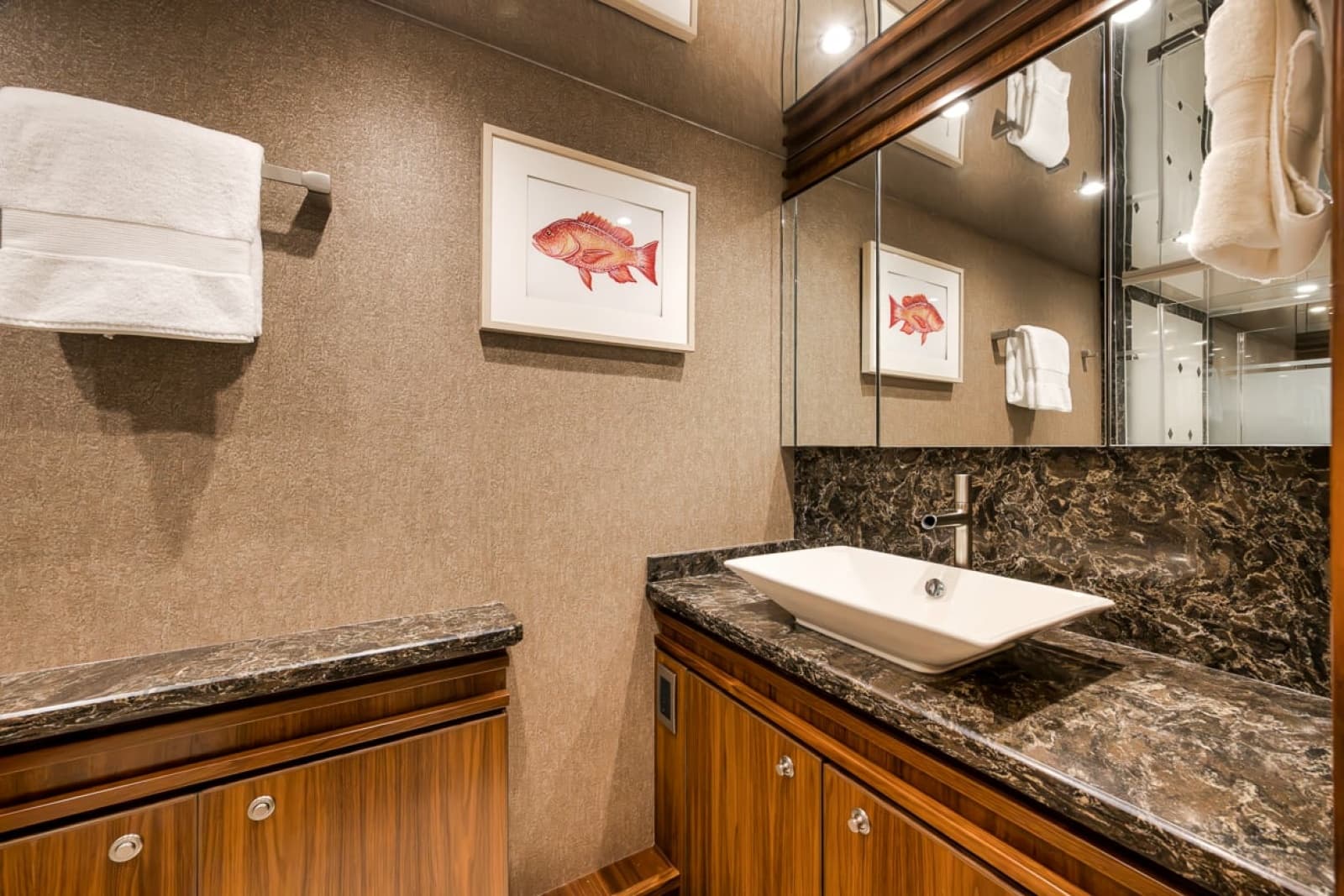 2016 Viking 92 Enclosed Bridge