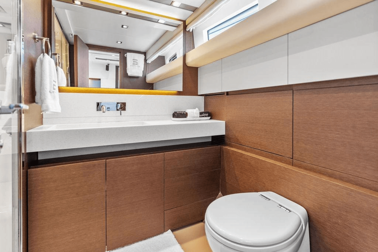 2016 Prestige 750