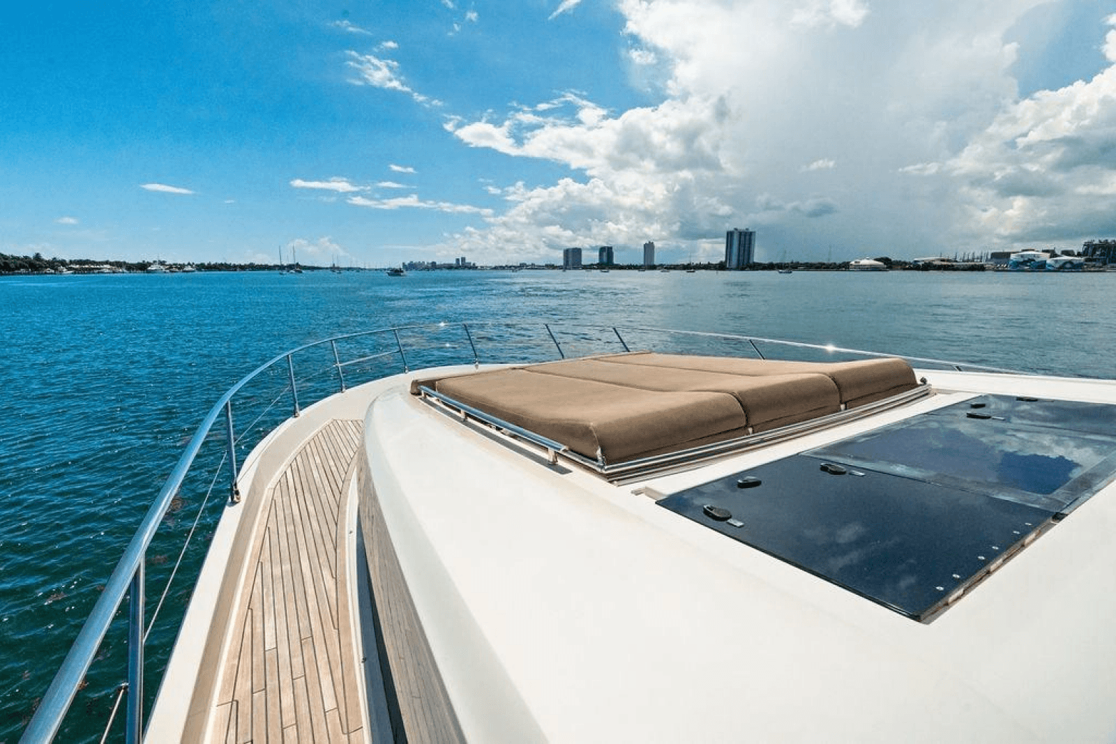 2016 Prestige 750