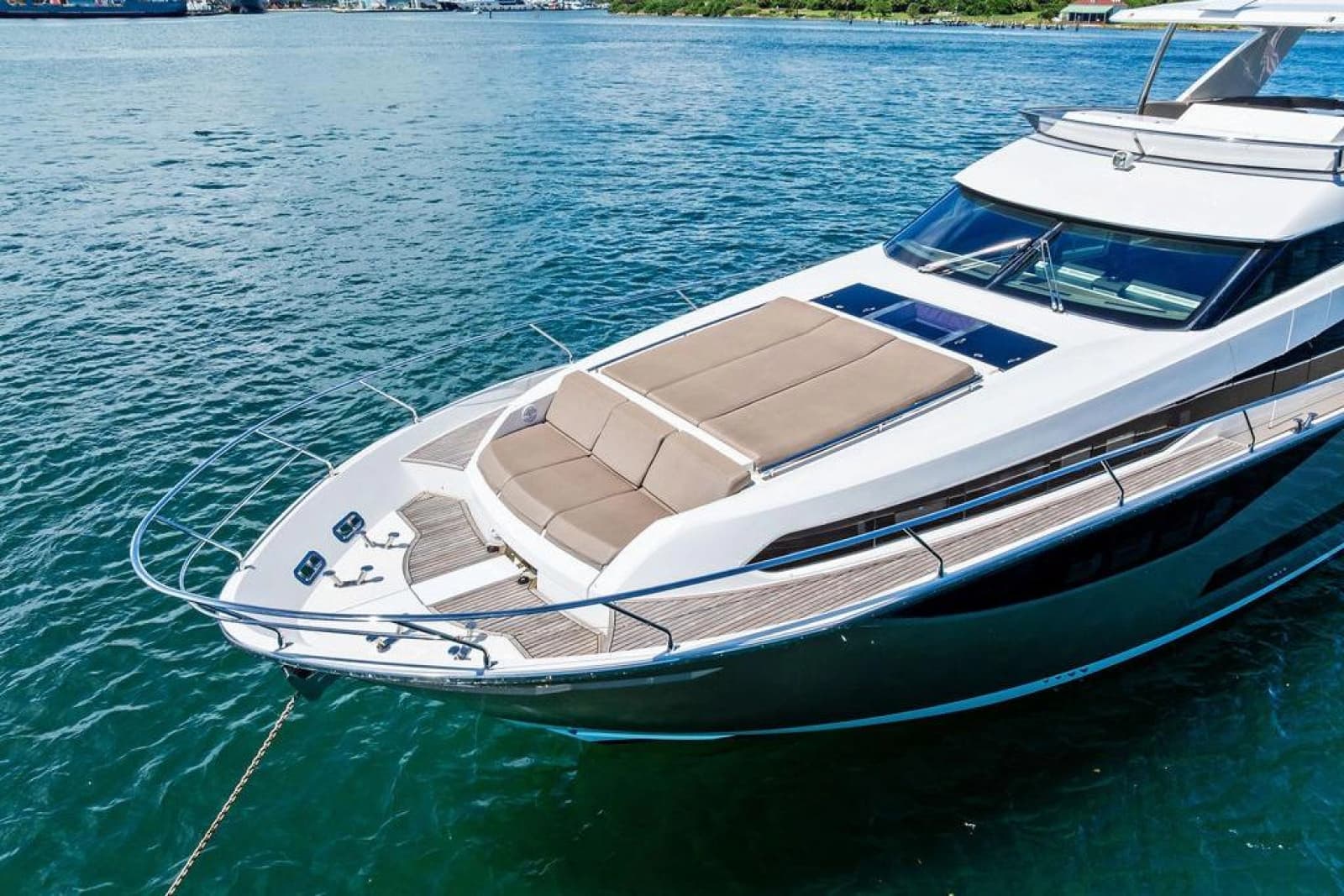 2016 Prestige 750