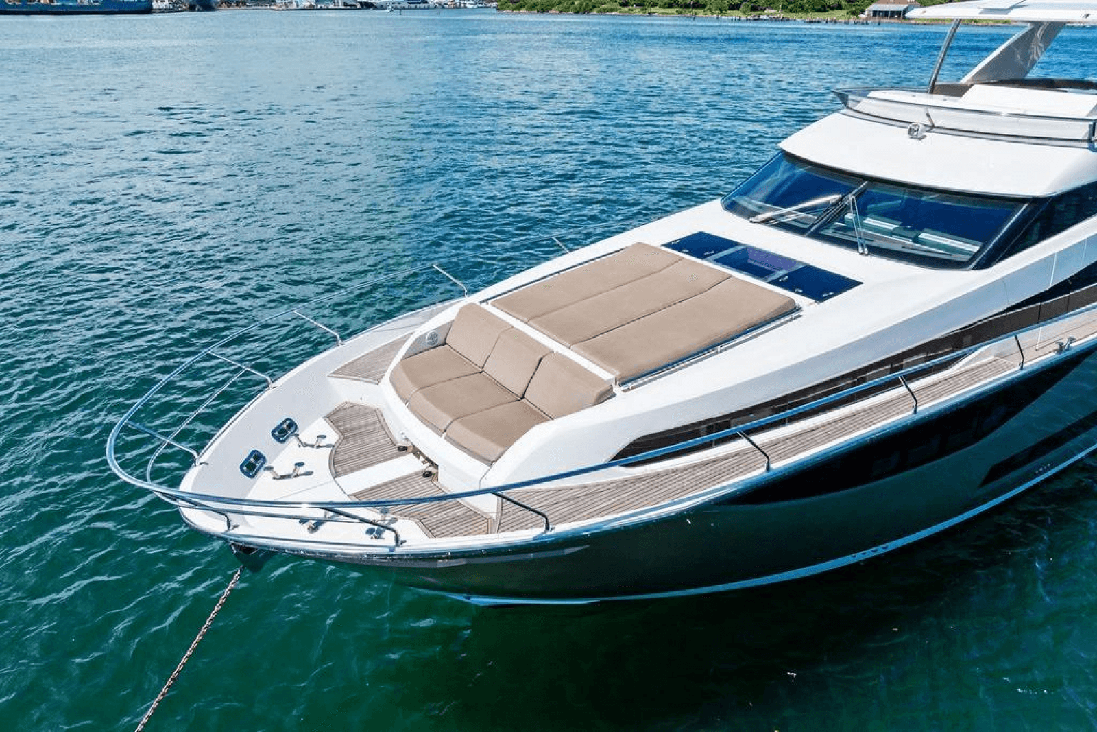 2016 Prestige 750