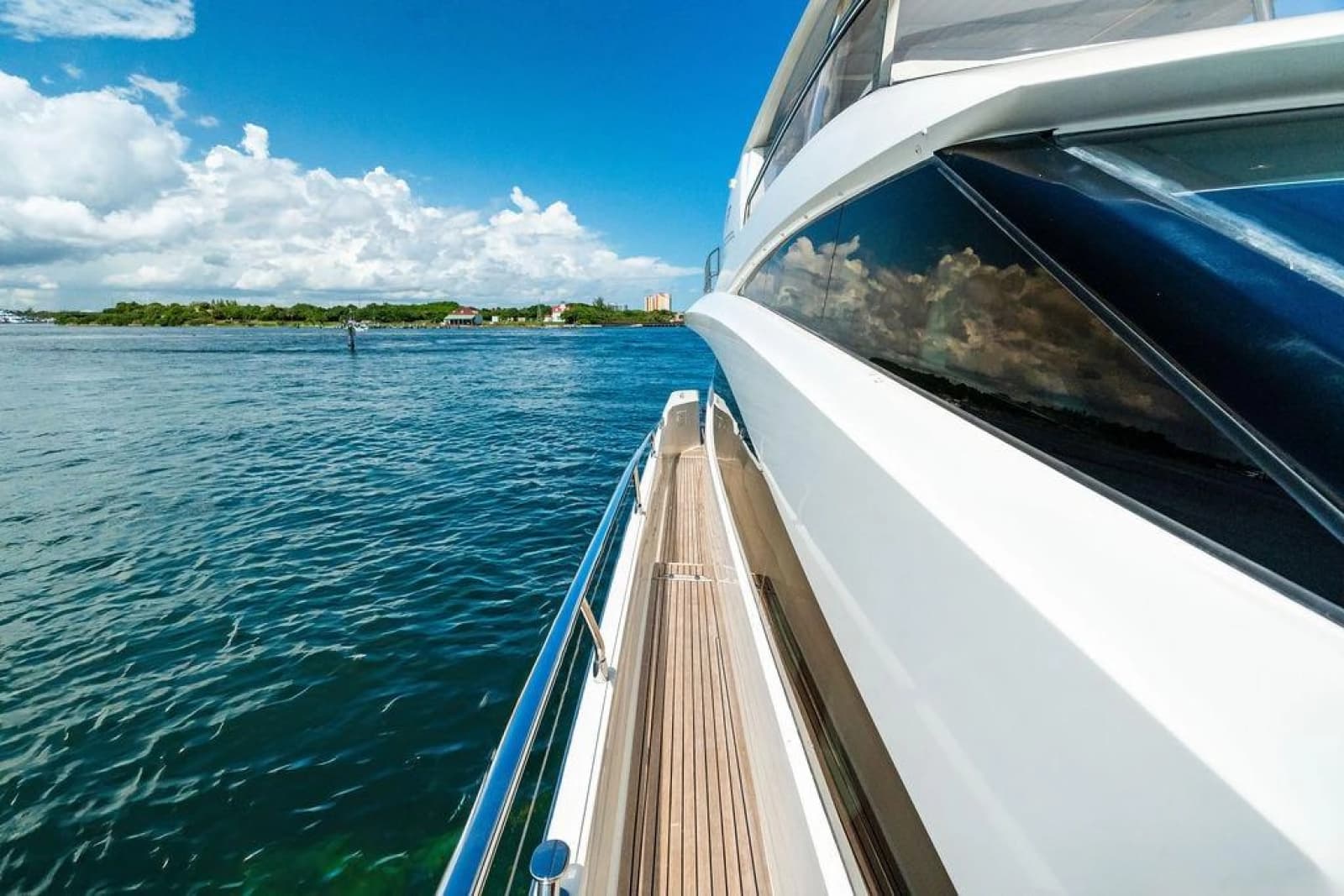 2016 Prestige 750