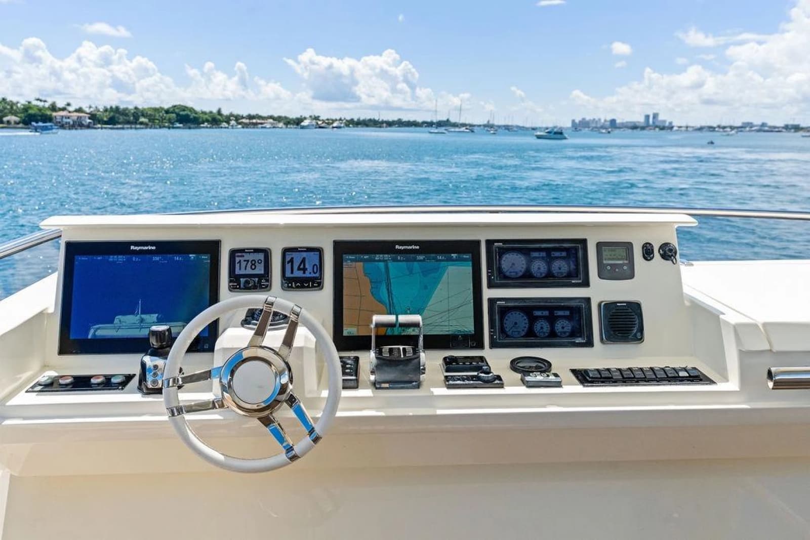 2016 Prestige 750