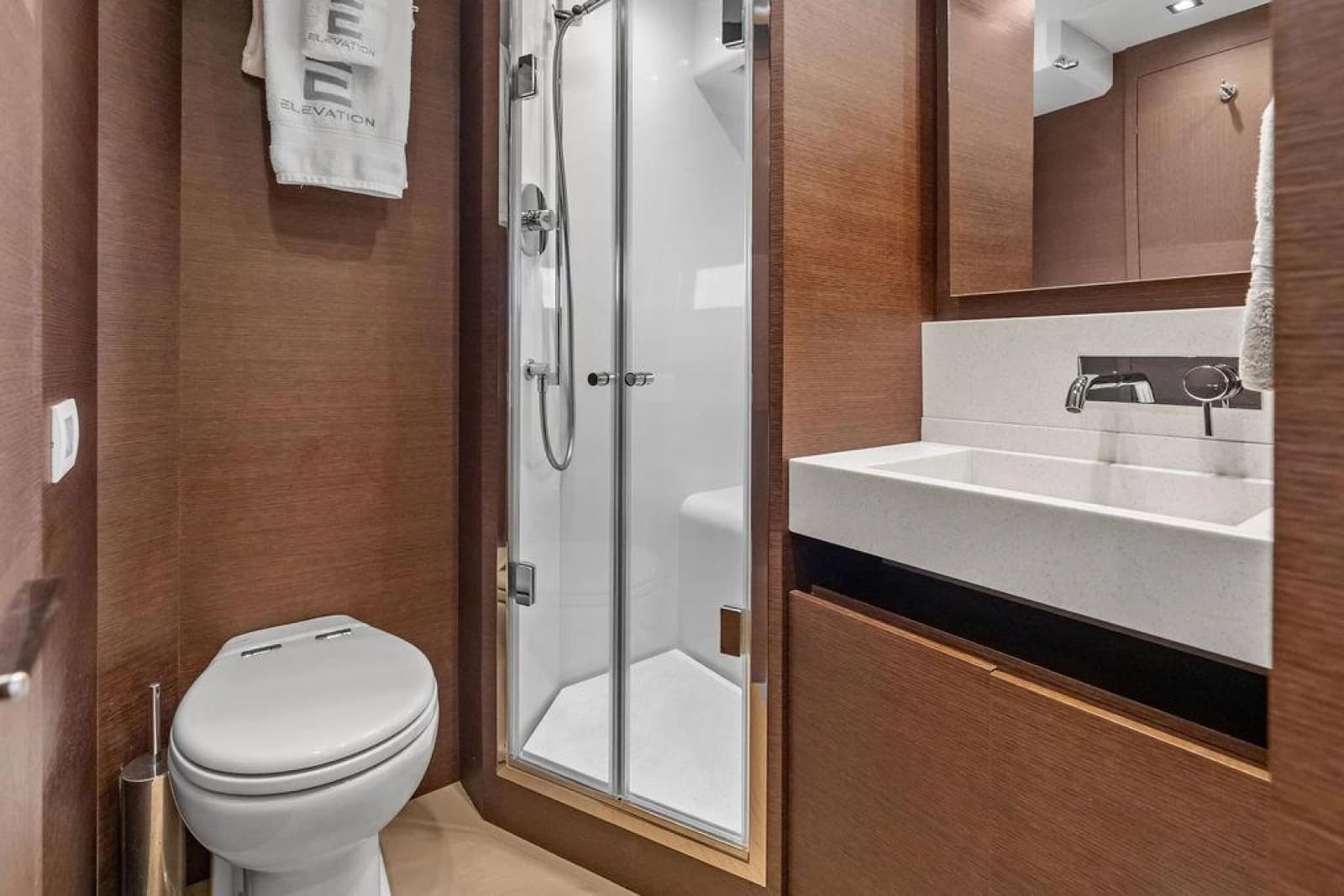 2016 Prestige 750