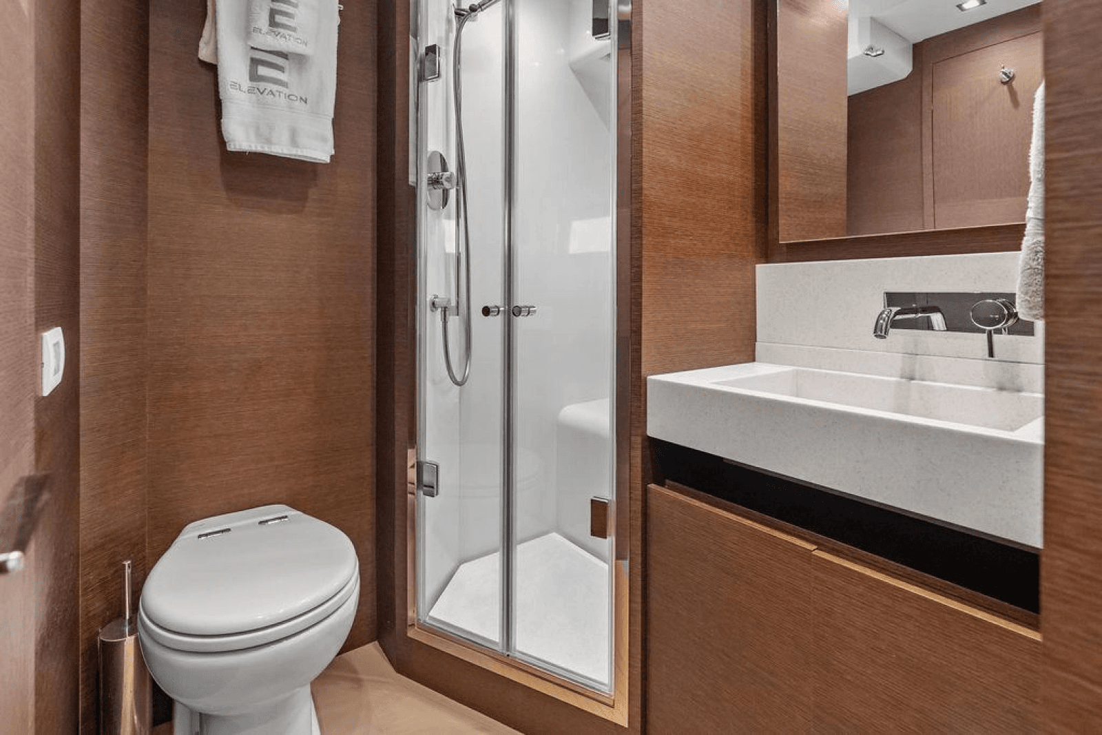 2016 Prestige 750