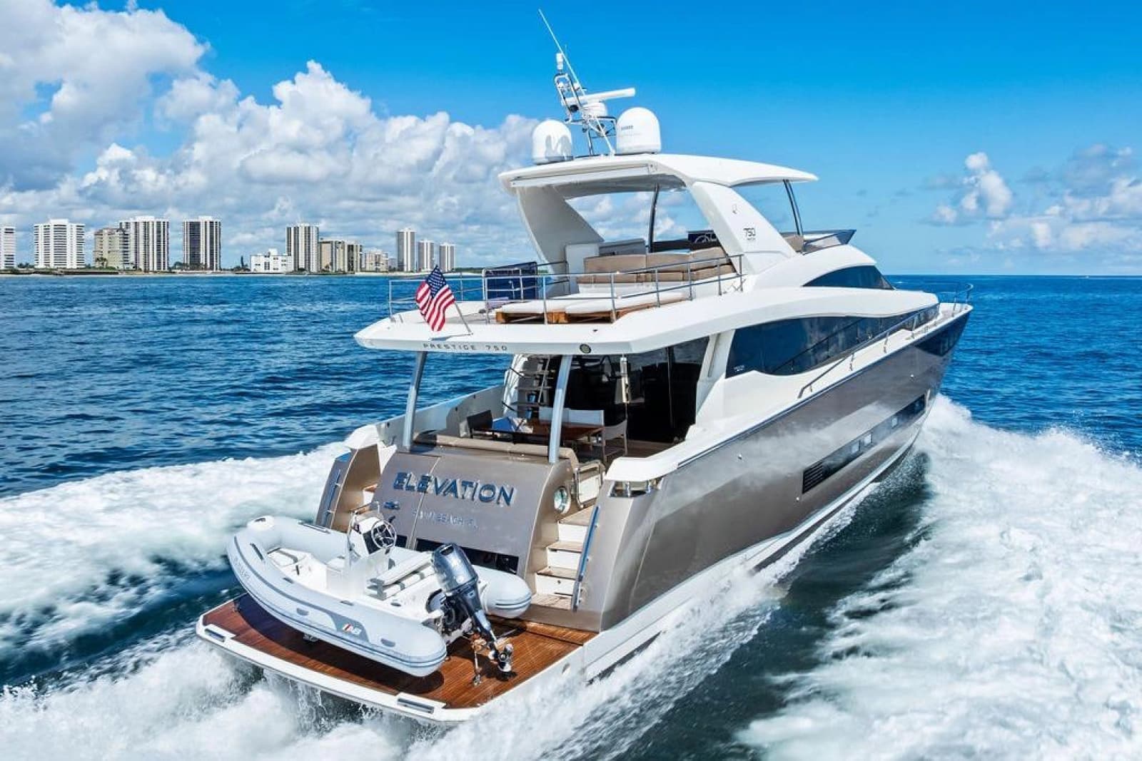 2016 Prestige 750