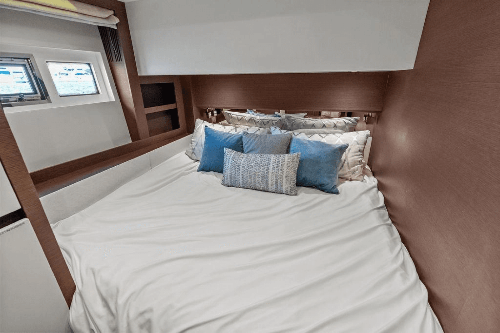 2016 Prestige 750