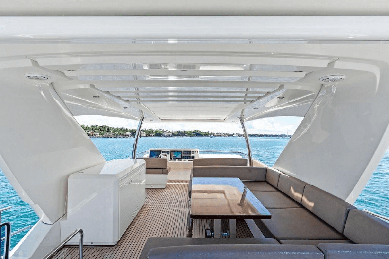 2016 Prestige 750