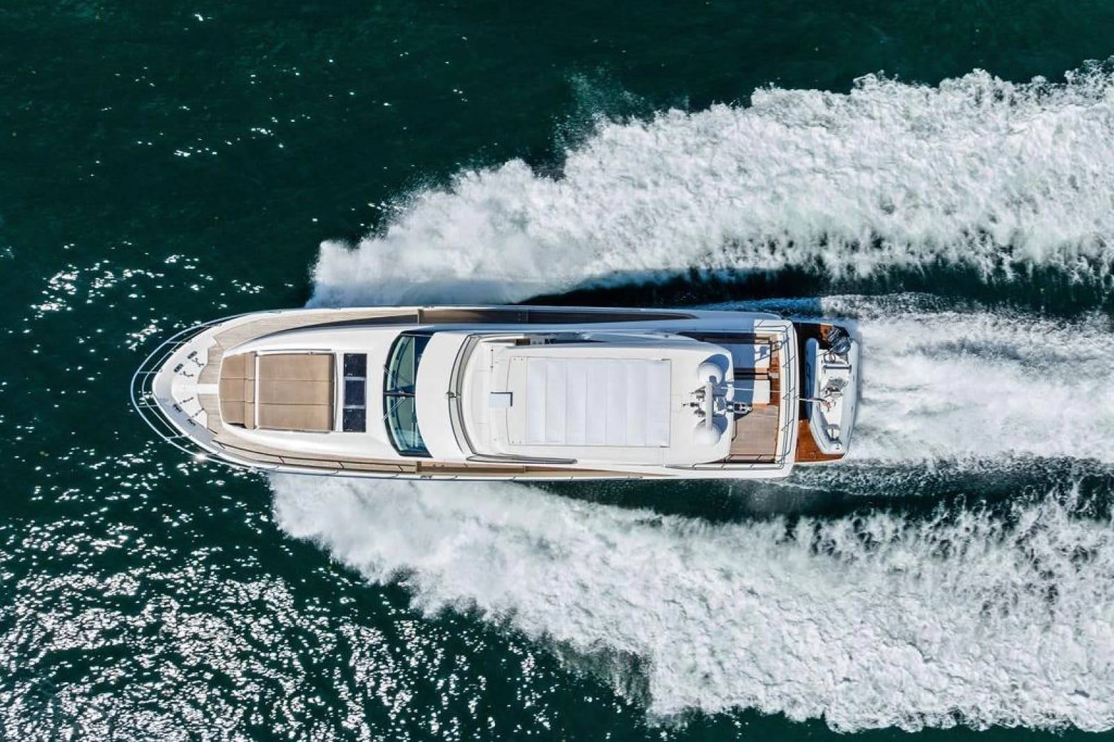 2016 Prestige 750