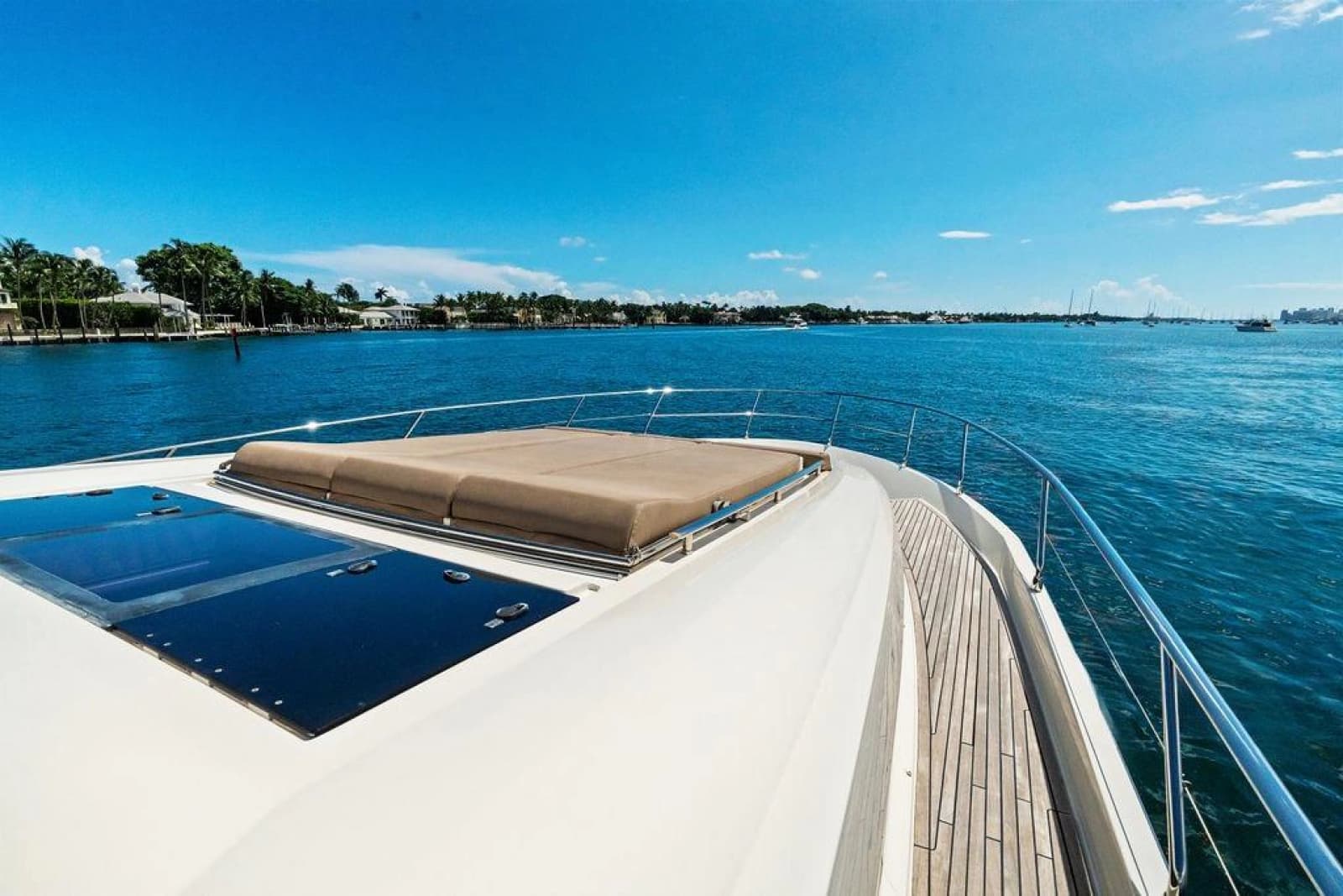 2016 Prestige 750
