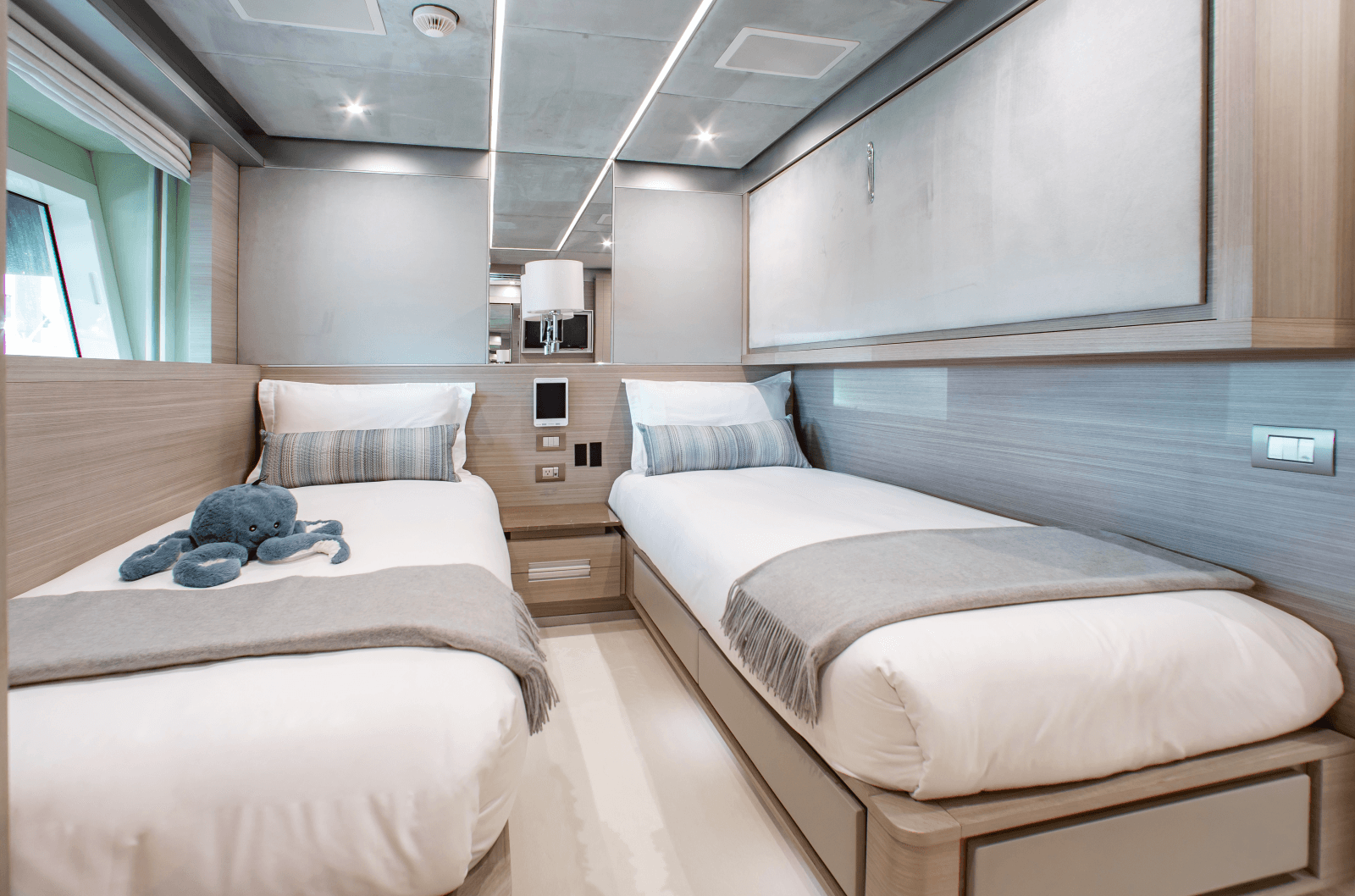2014 Benetti Veloce 140