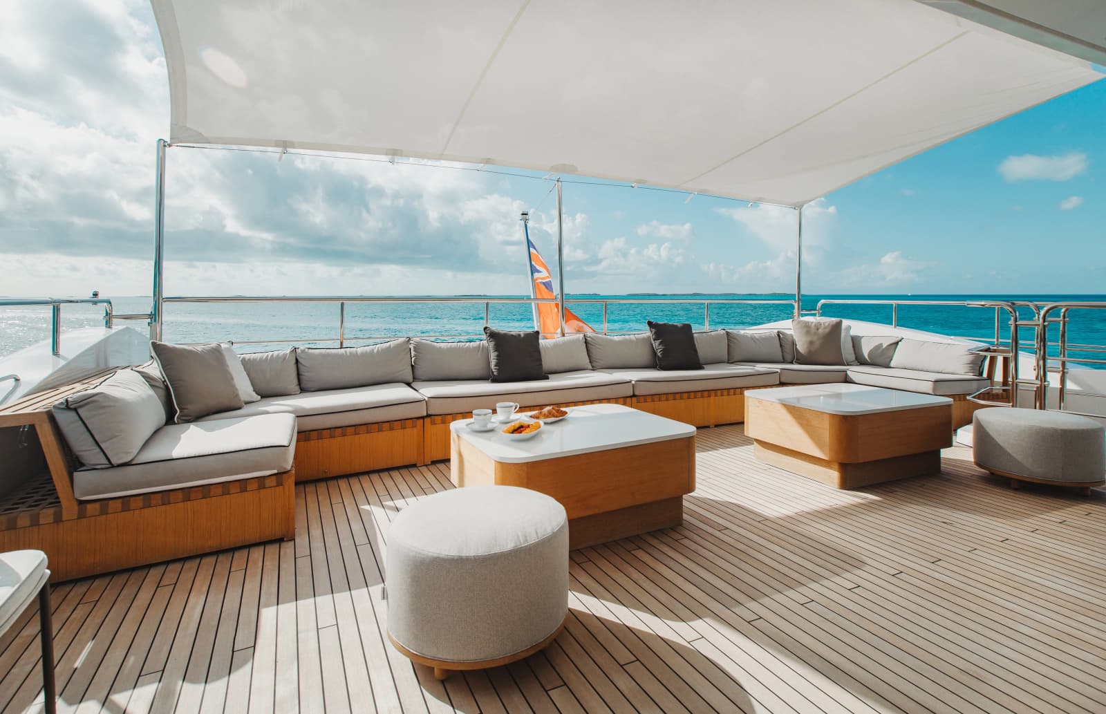 2014 Benetti Veloce 140